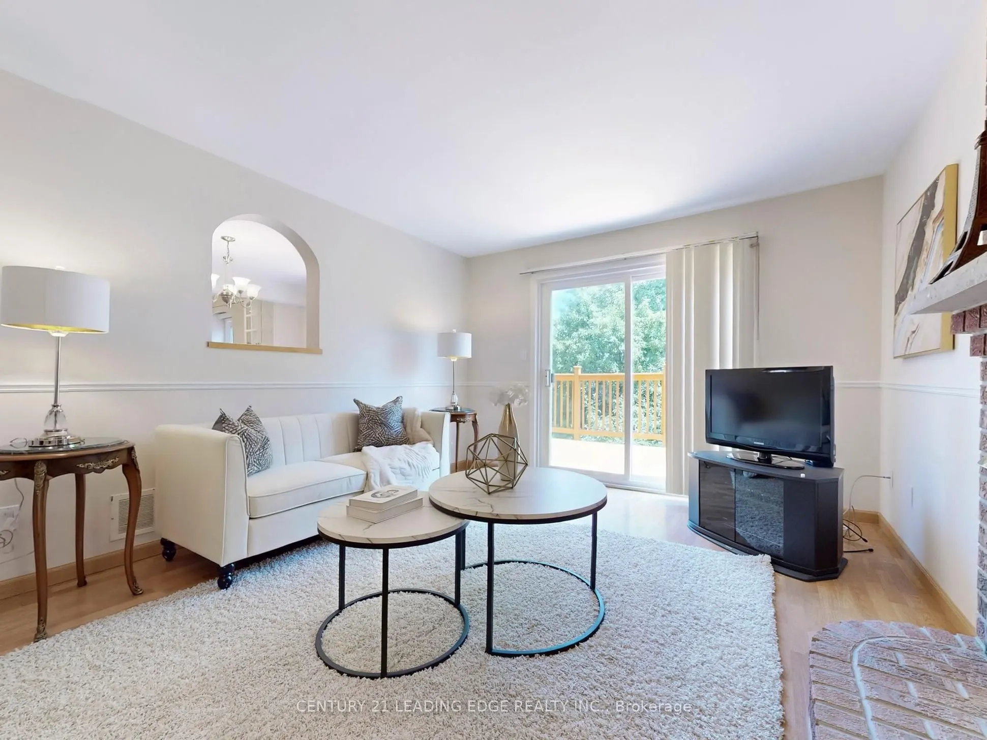 547 Village Parkway