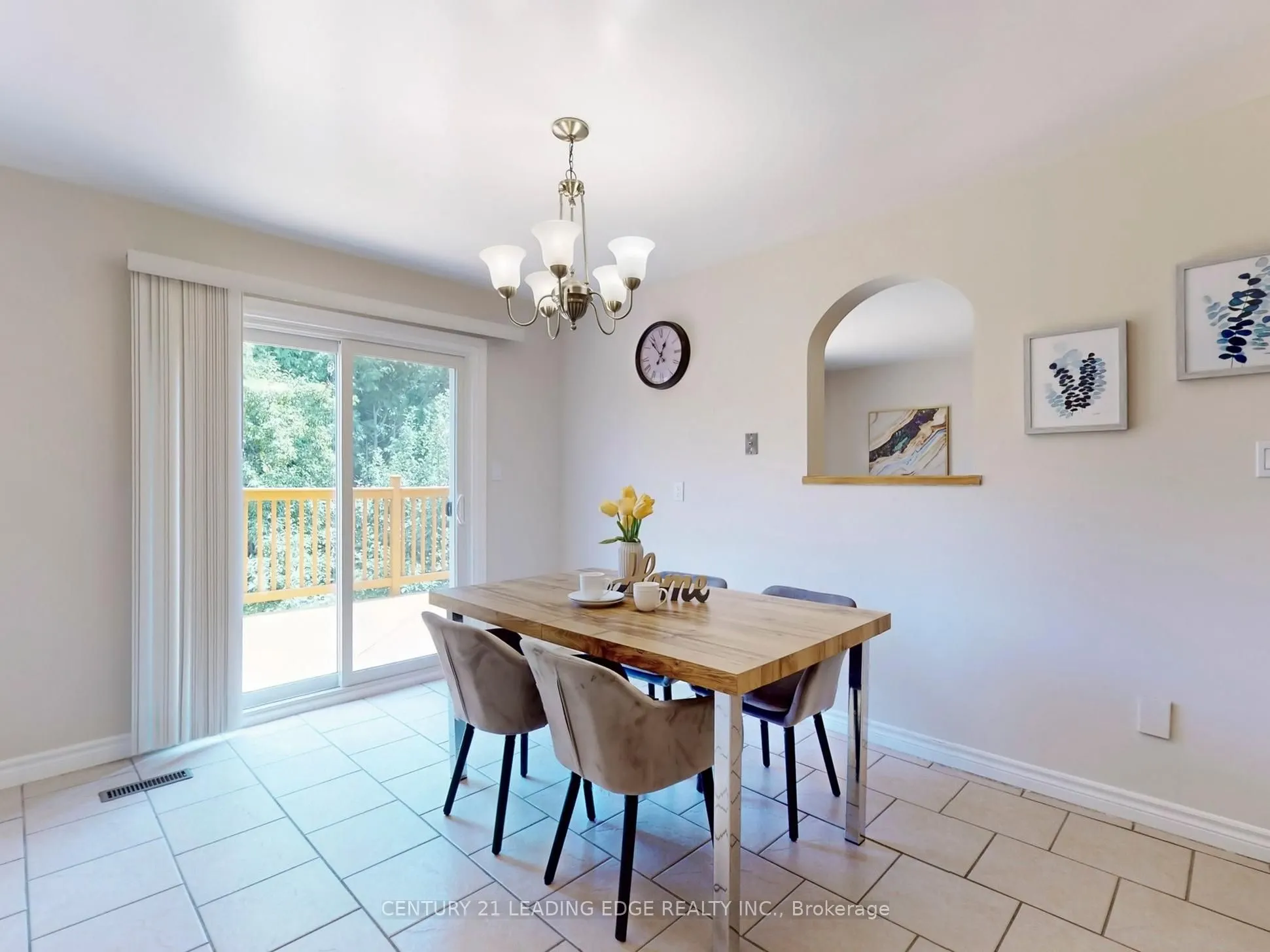 547 Village Parkway