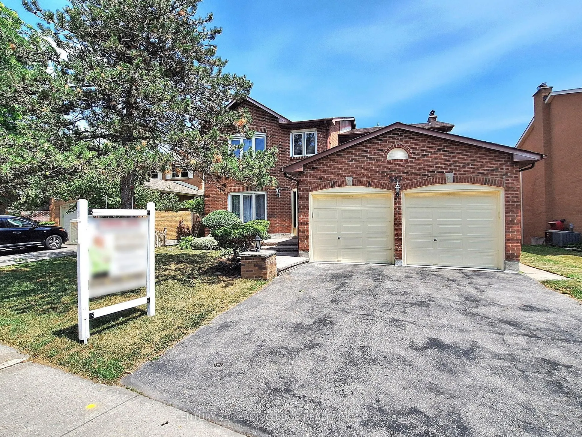 547 Village Parkway