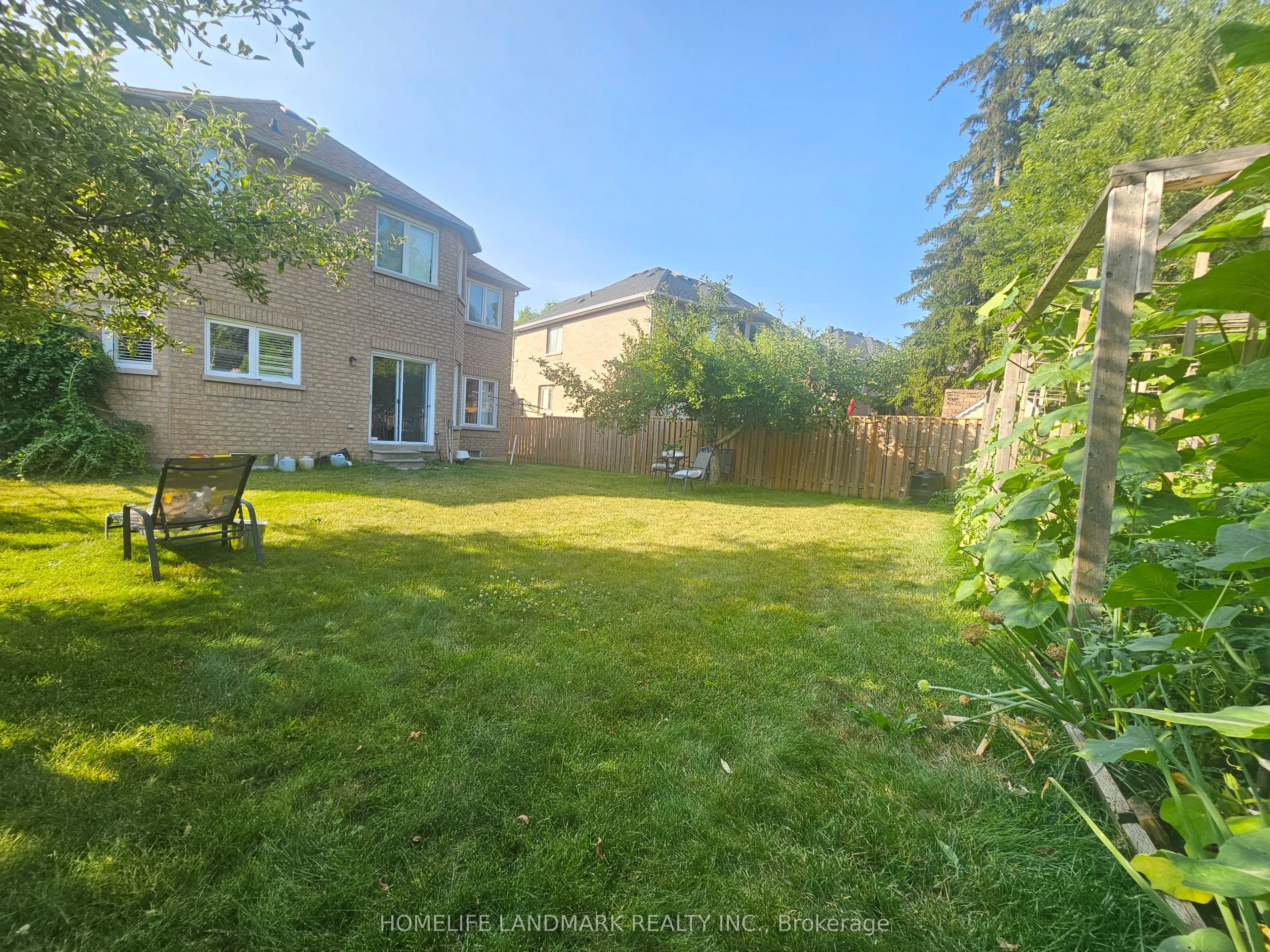 35 Forester Crescent
