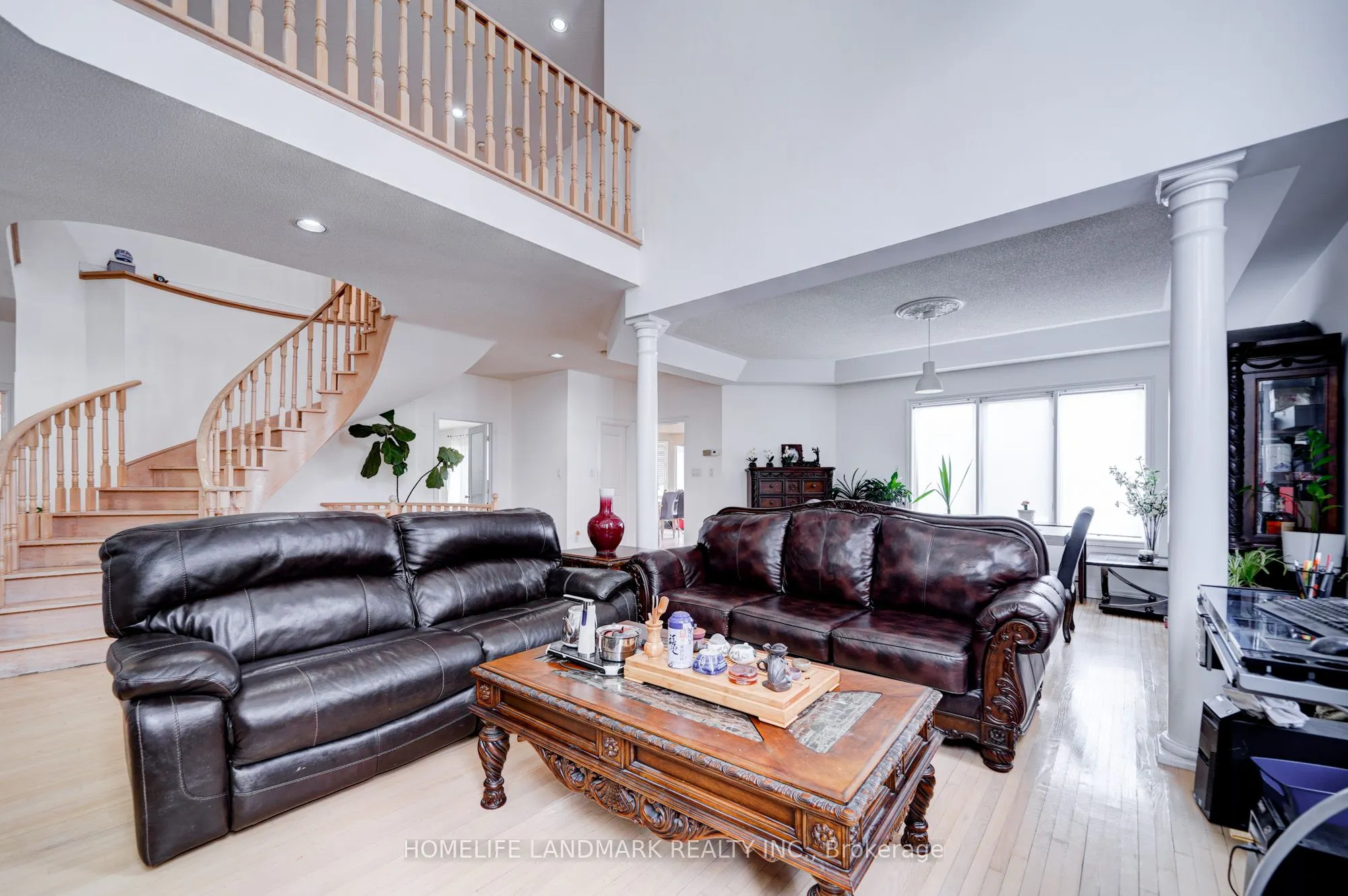 35 Forester Crescent