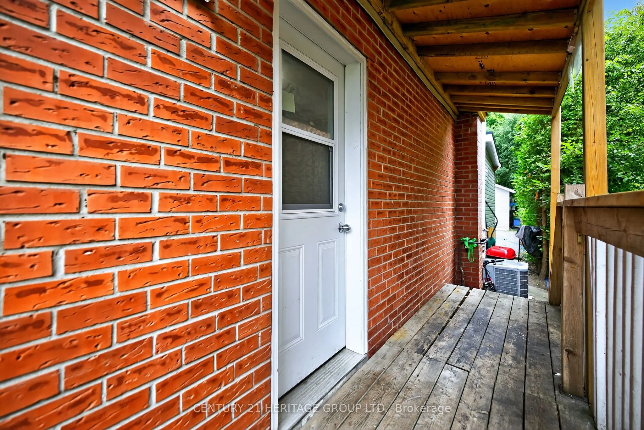 33 London Road