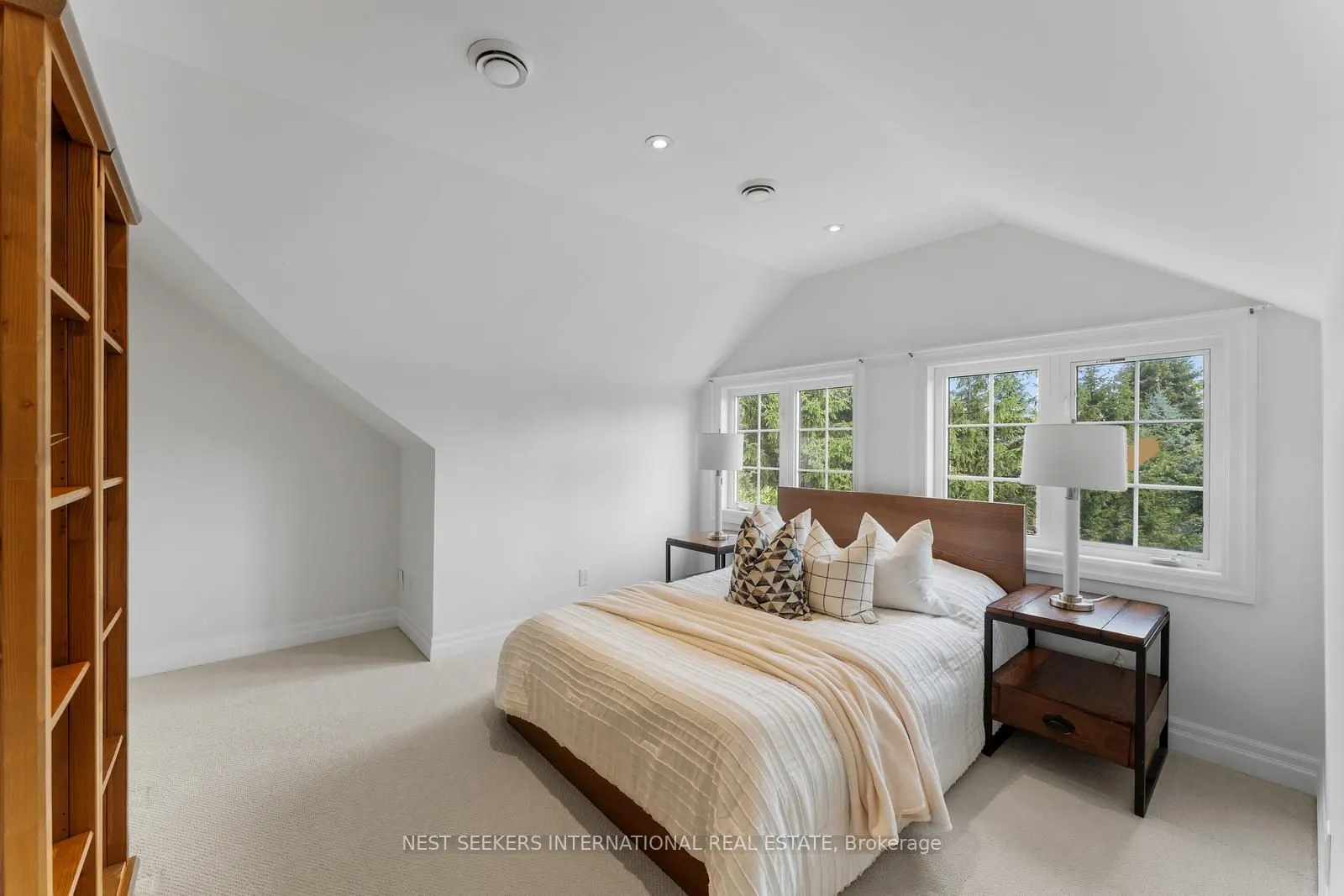 42 Witherspoon Way