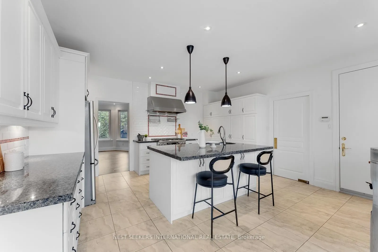 42 Witherspoon Way