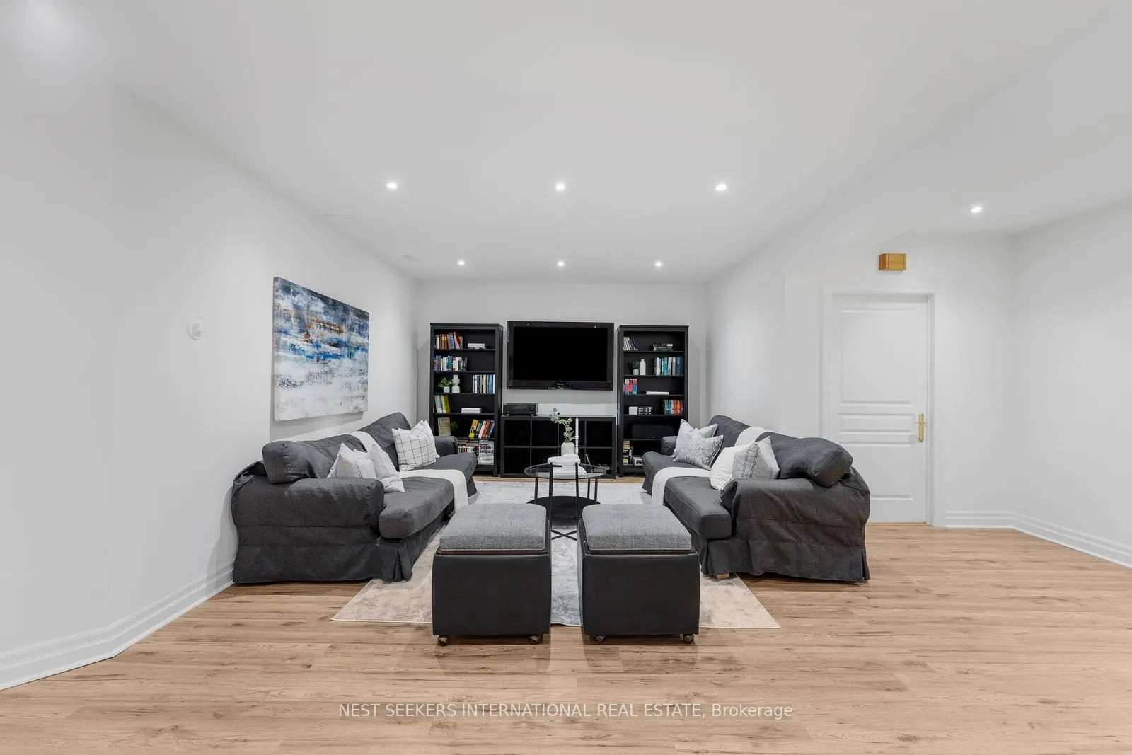 42 Witherspoon Way