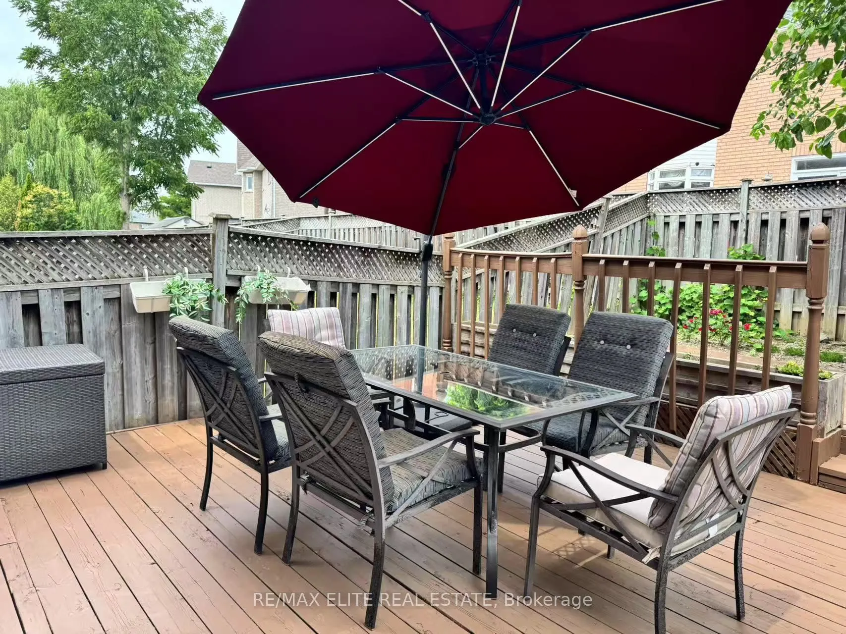18 Sapphire Drive