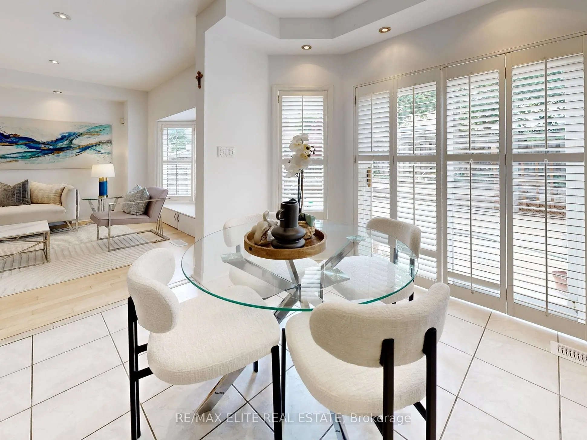 18 Sapphire Drive