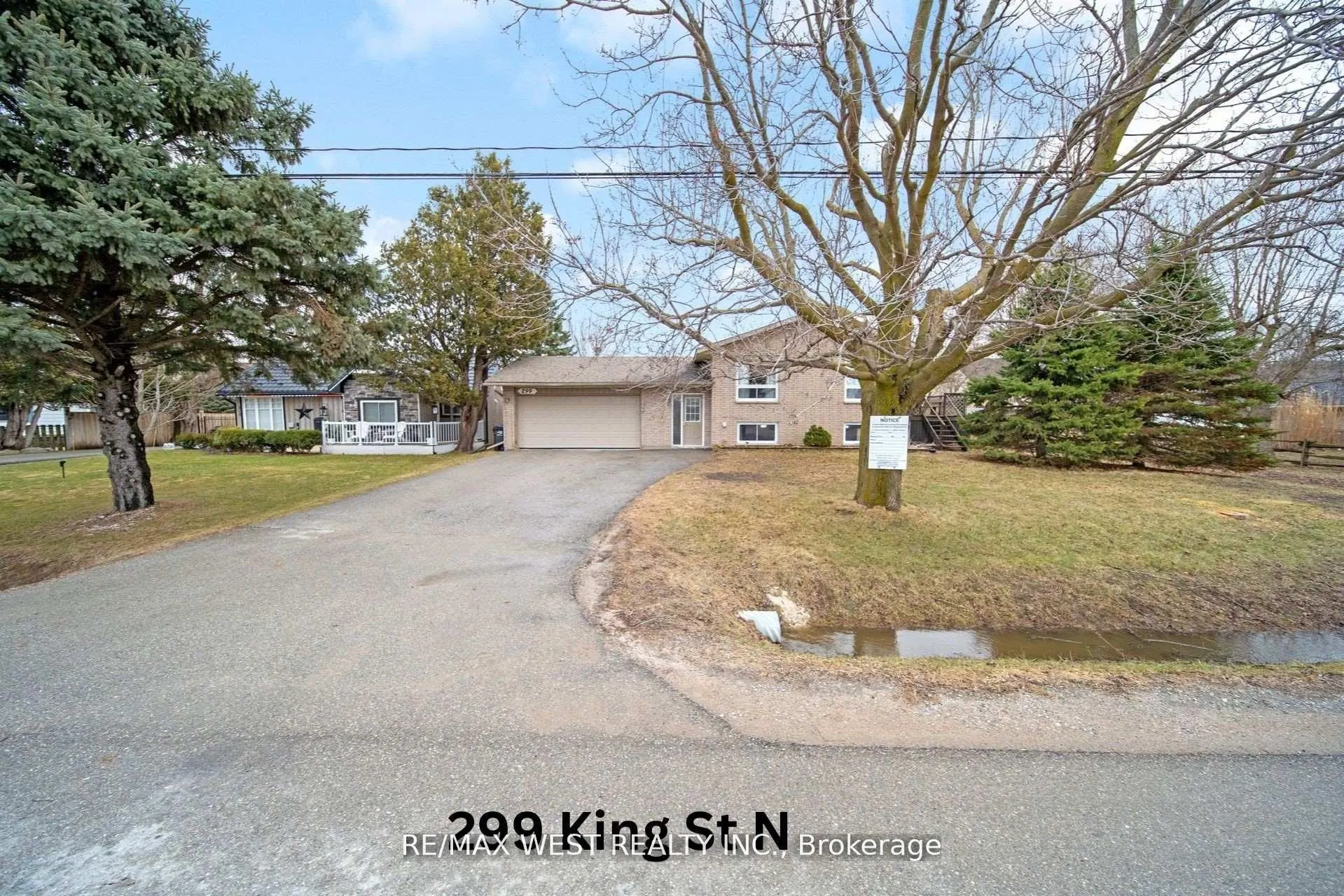 299&295 King Street N
