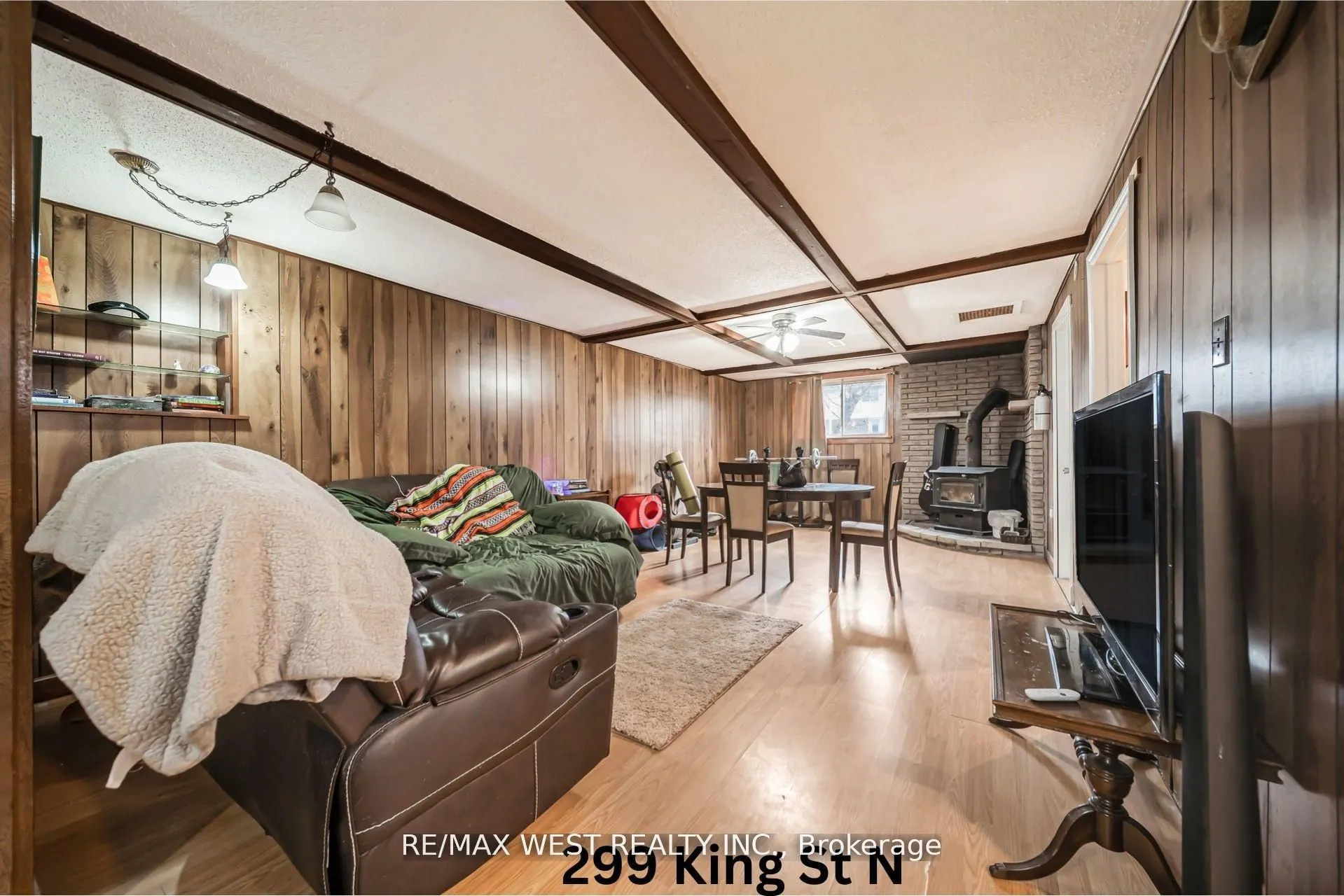 299&295 King Street N