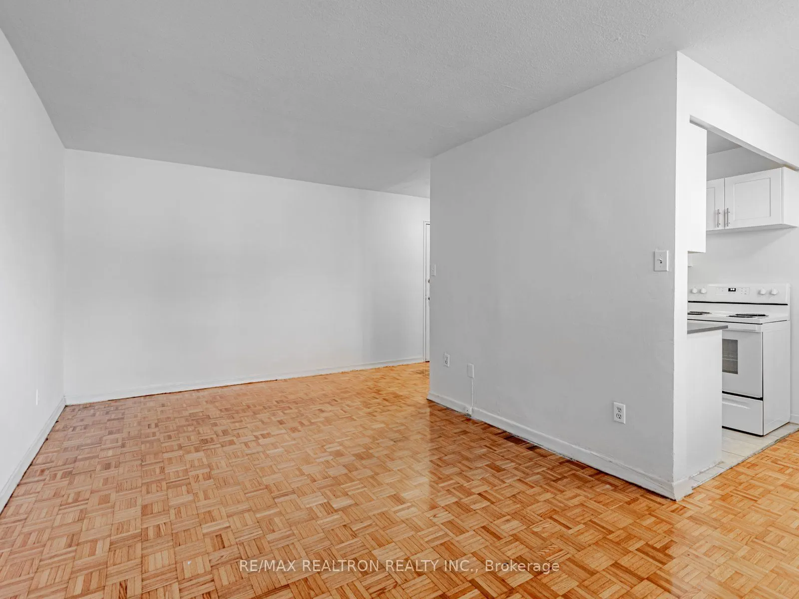 165 Colborne Avenue, #202