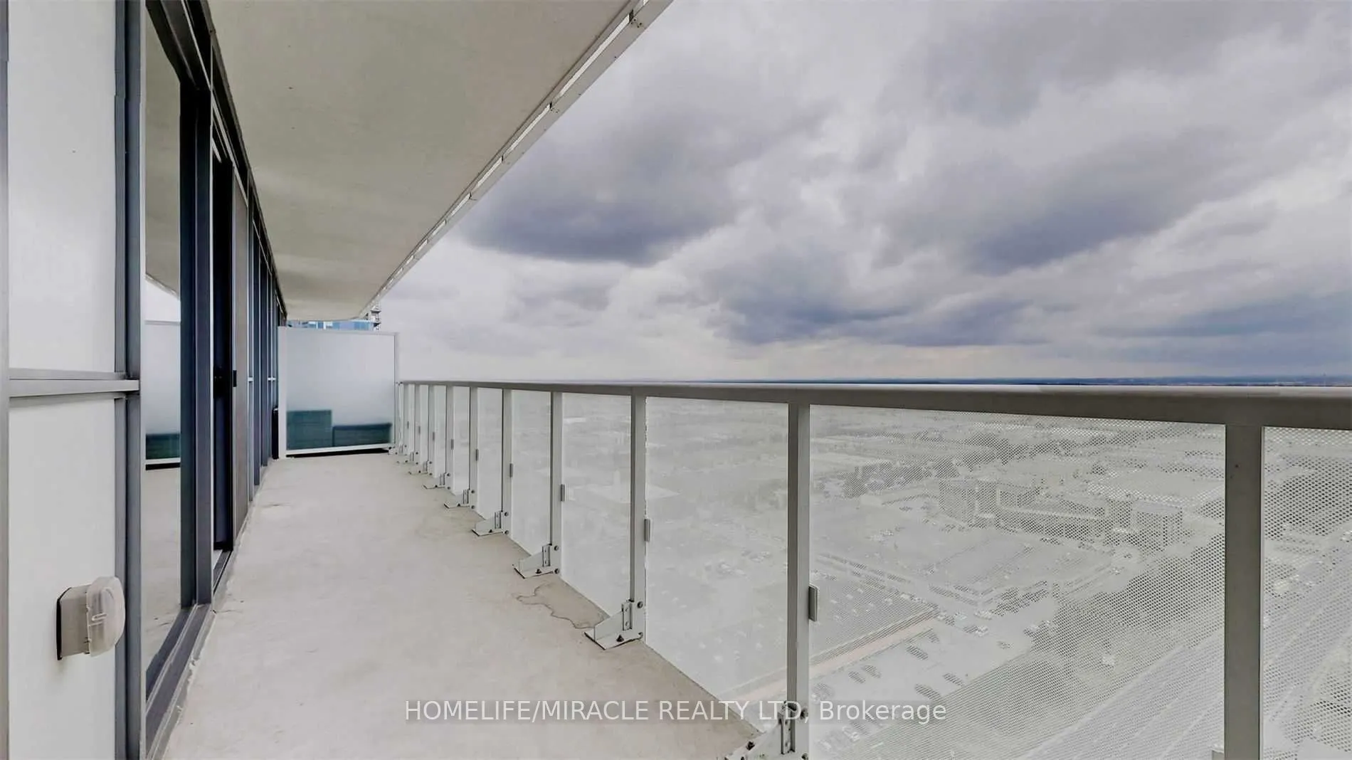 7895 Jane Street, #2914