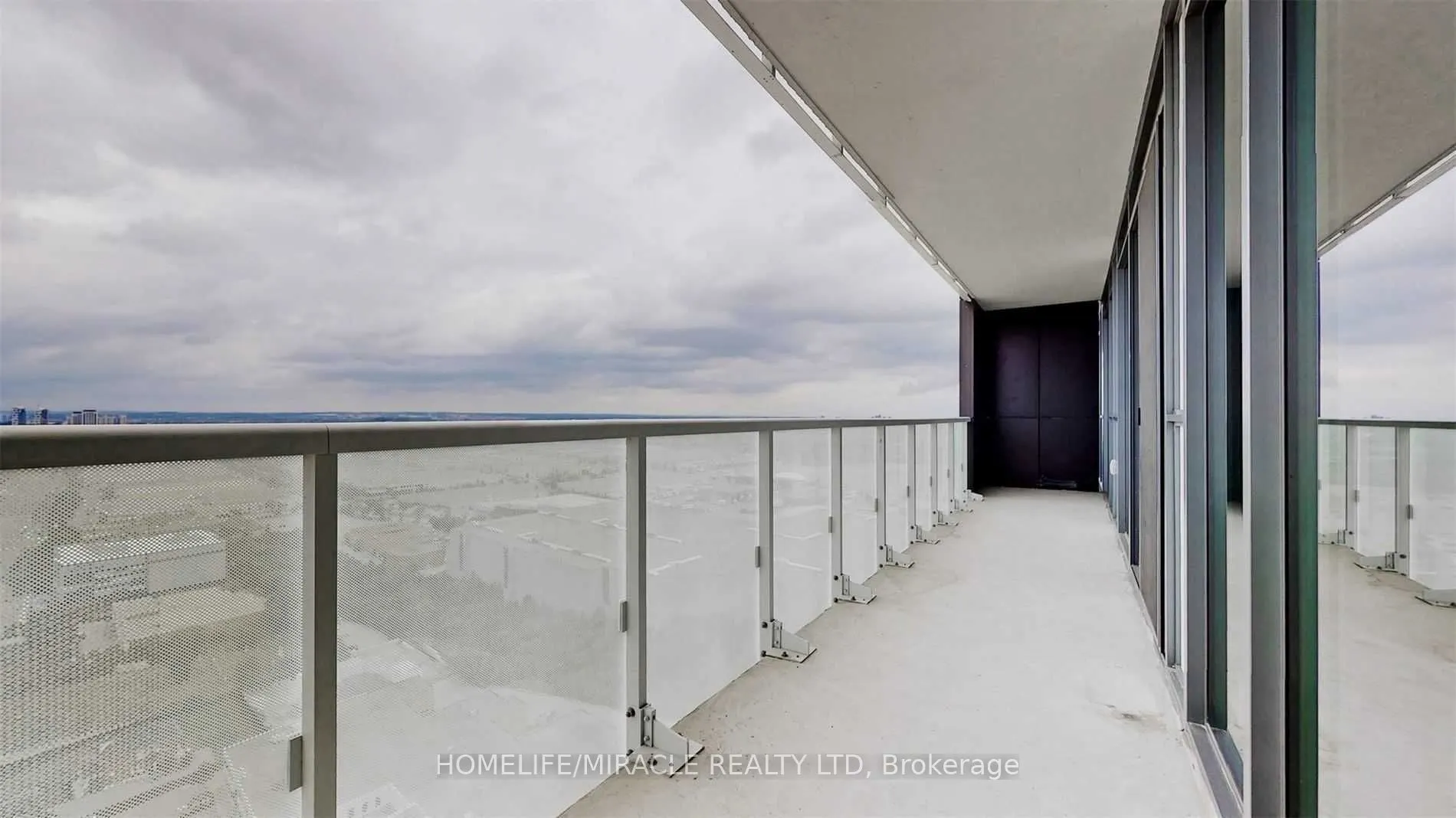 7895 Jane Street, #2914