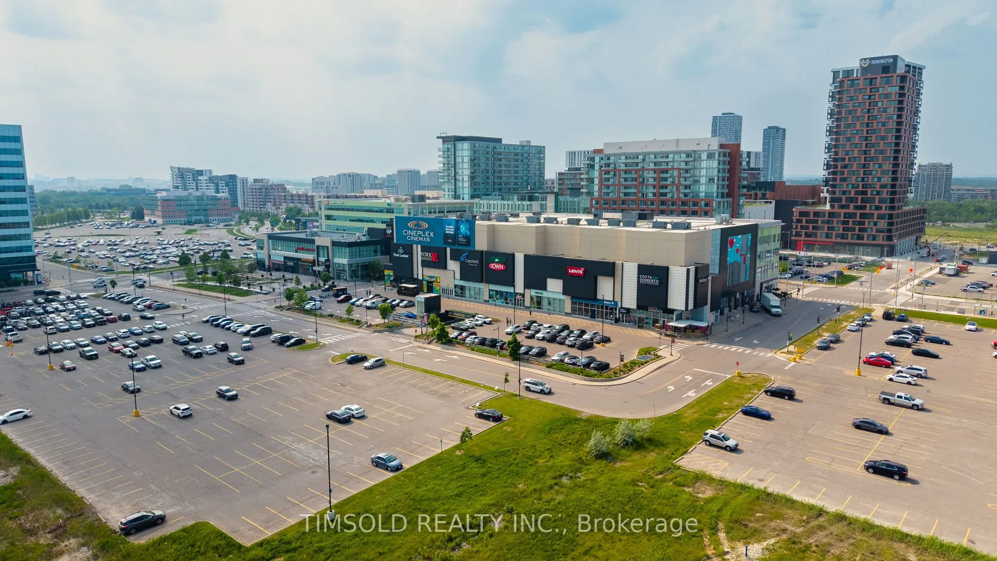 10 Rouge Valley Drive W, #722