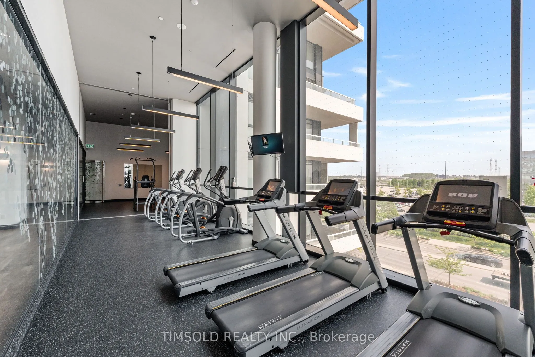 10 Rouge Valley Drive W, #722