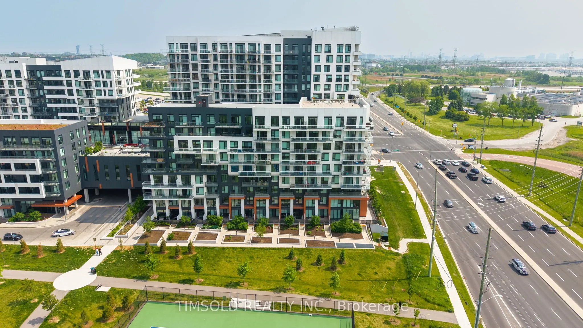 10 Rouge Valley Drive W, #722