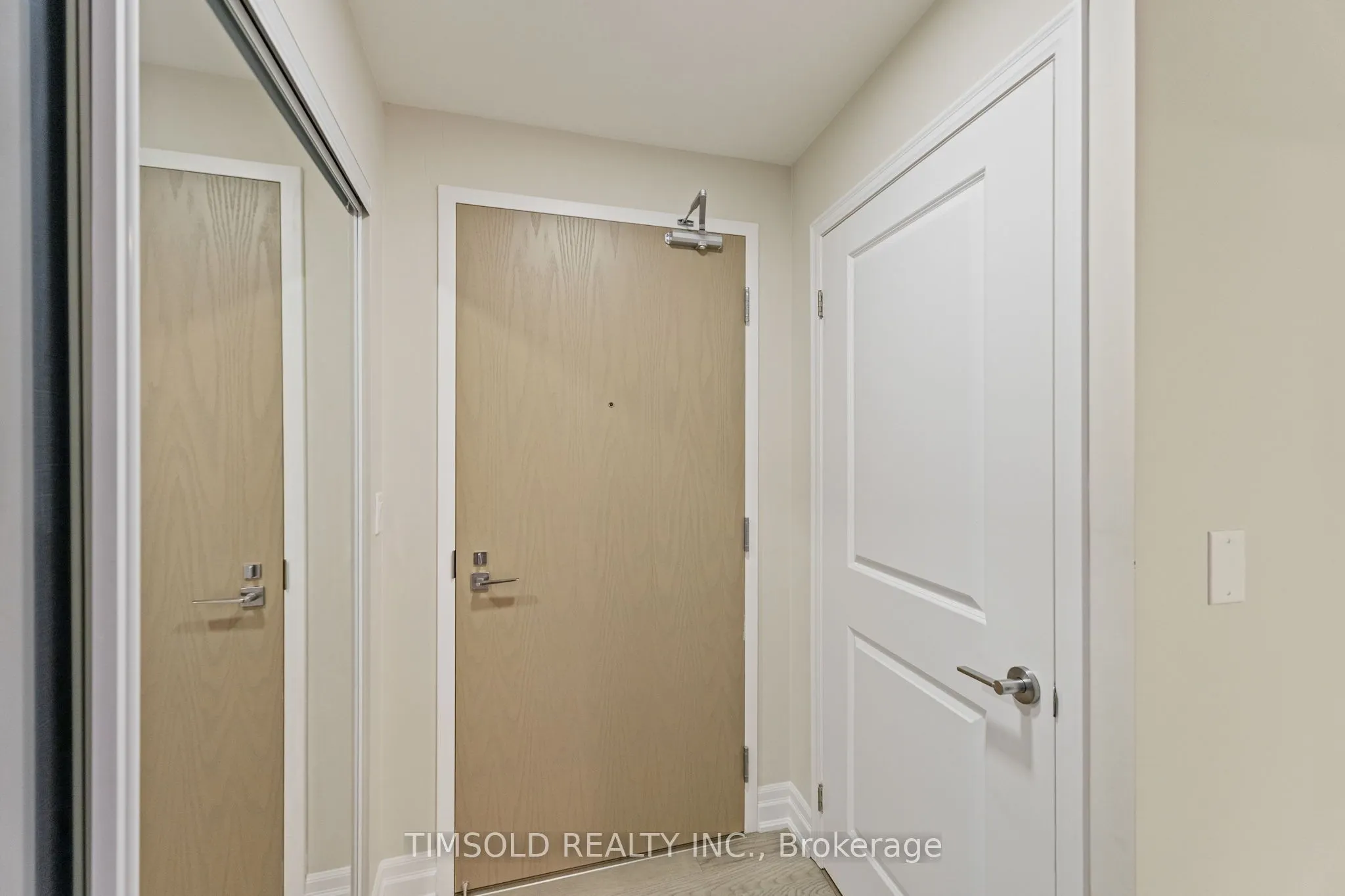 10 Rouge Valley Drive W, #722