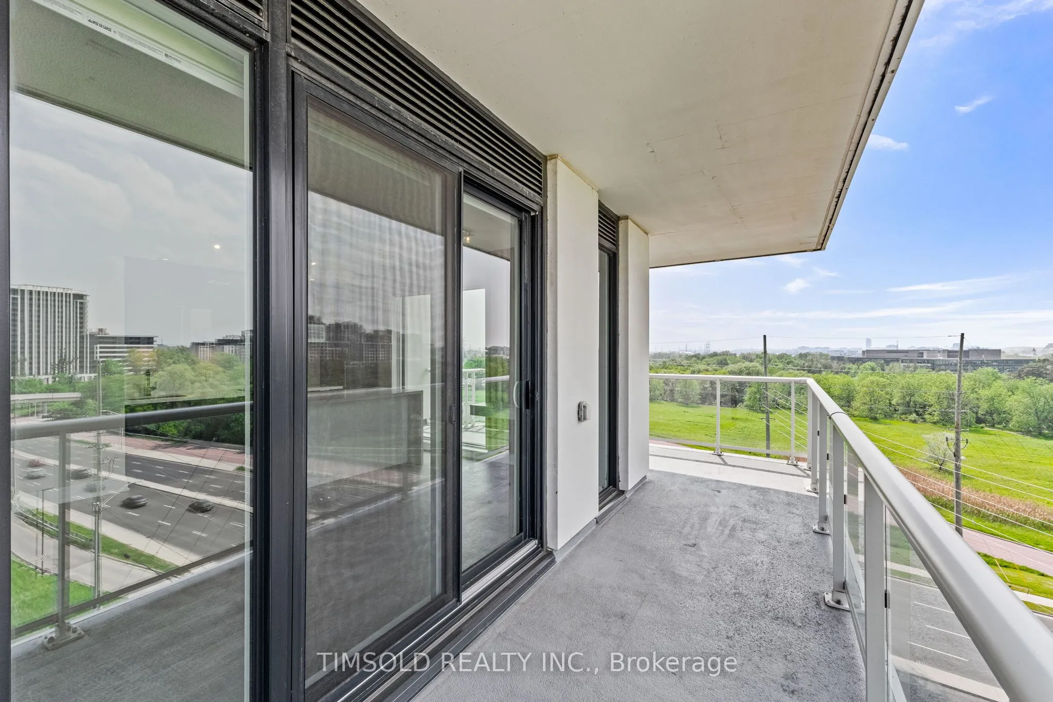 10 Rouge Valley Drive W, #722