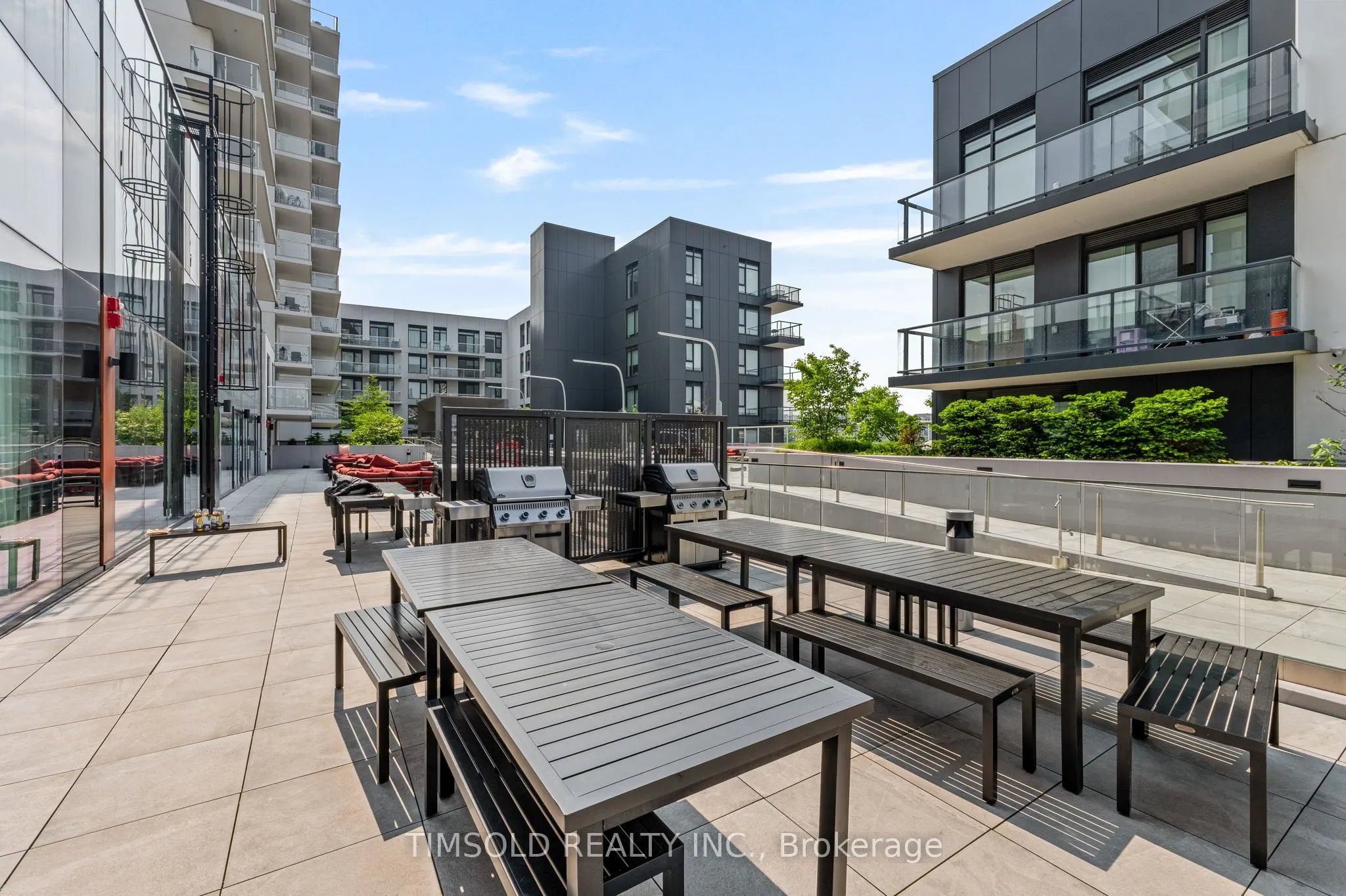 10 Rouge Valley Drive W, #722