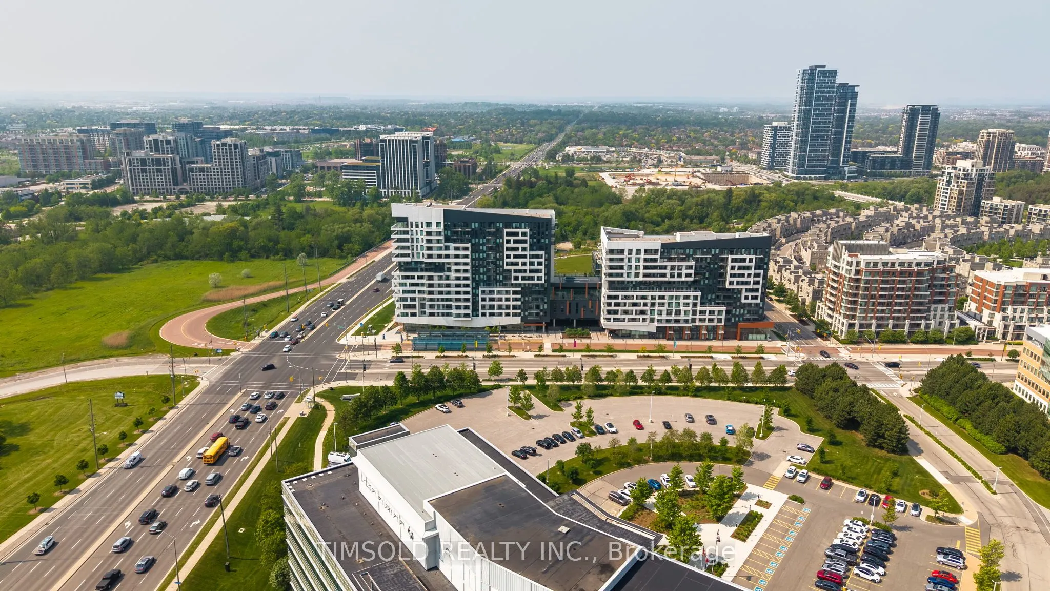 10 Rouge Valley Drive W, #722