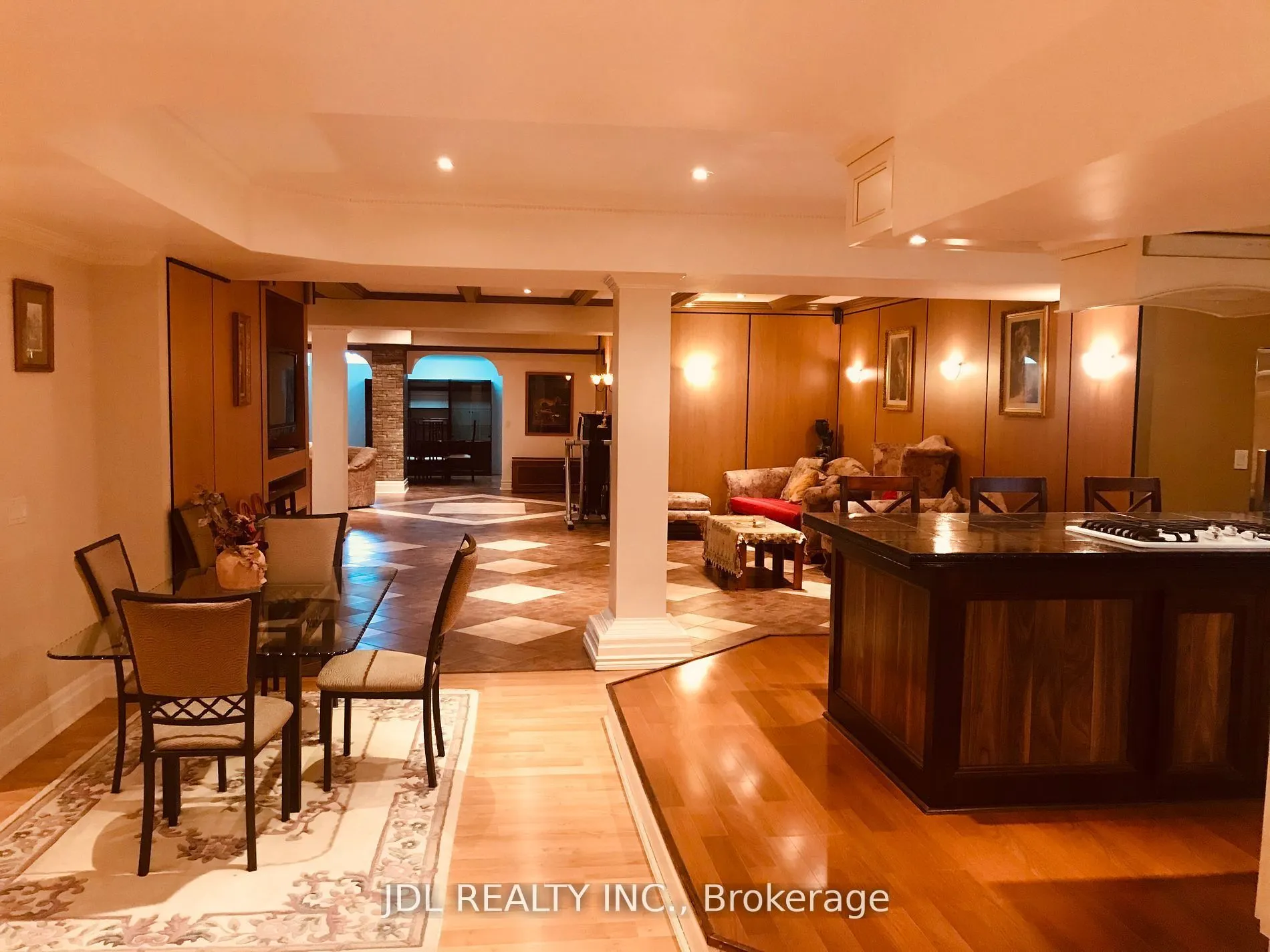 15 Lake Woods Drive