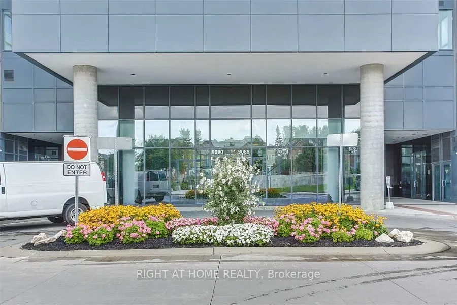 9088 Yonge Street, #907