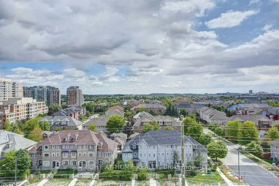 9088 Yonge Street, #907