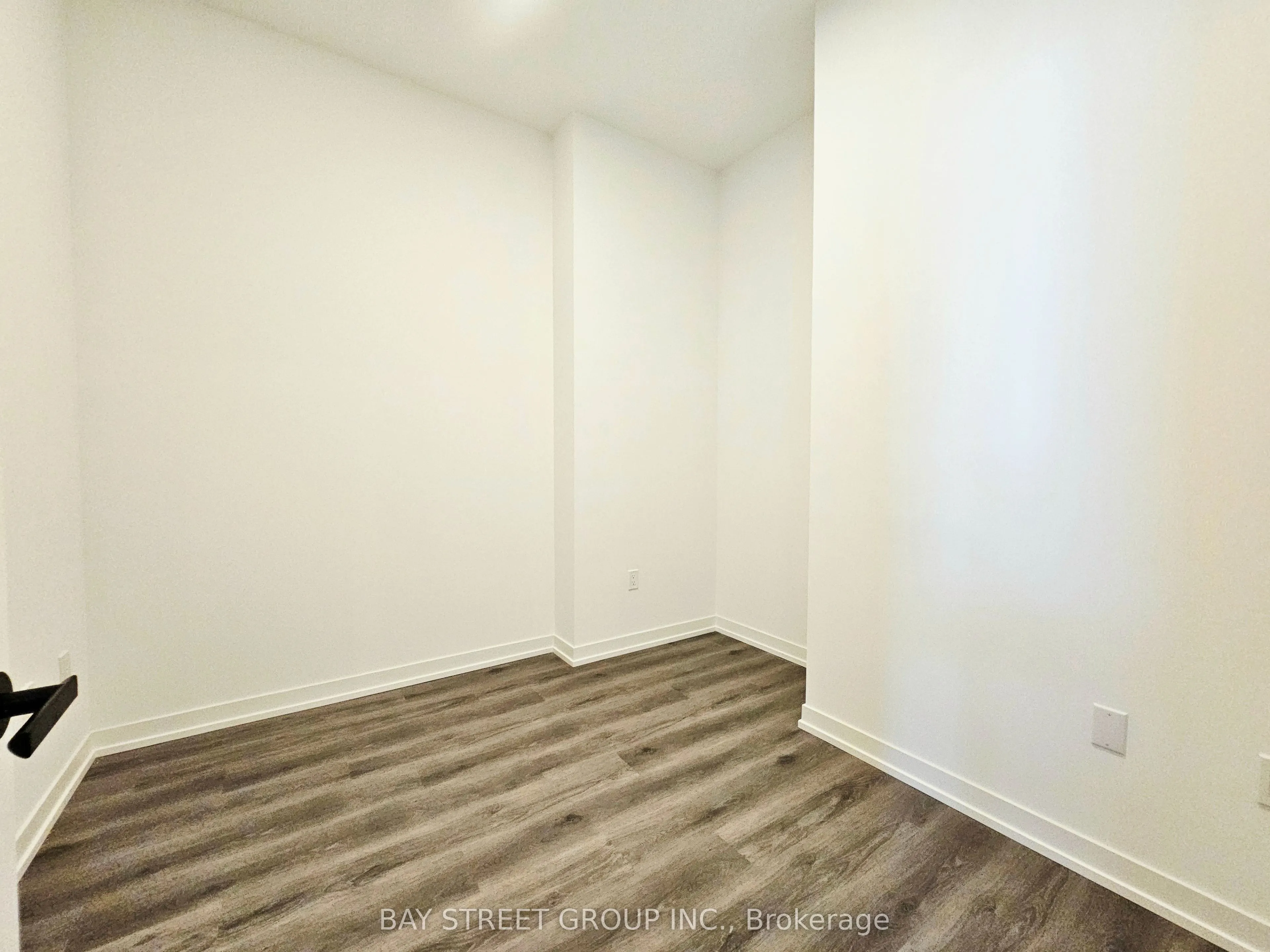 28 Interchange Way, #1909
