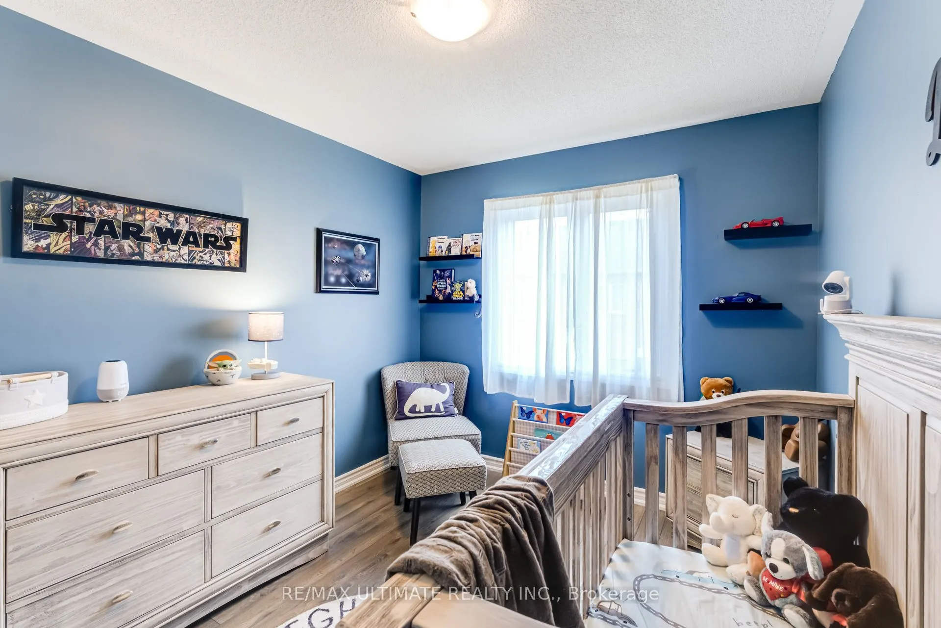 6 Daniele Crescent