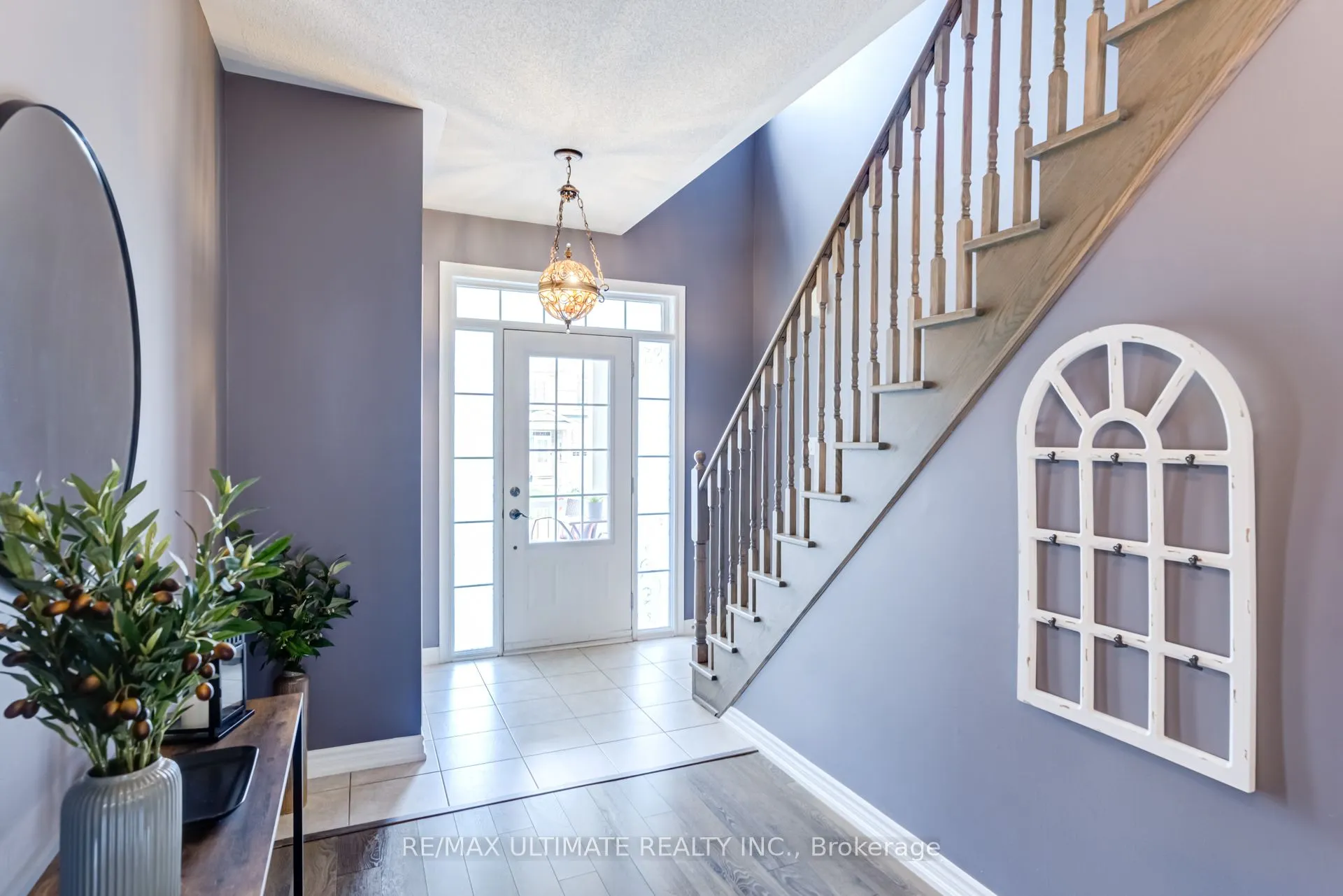 6 Daniele Crescent