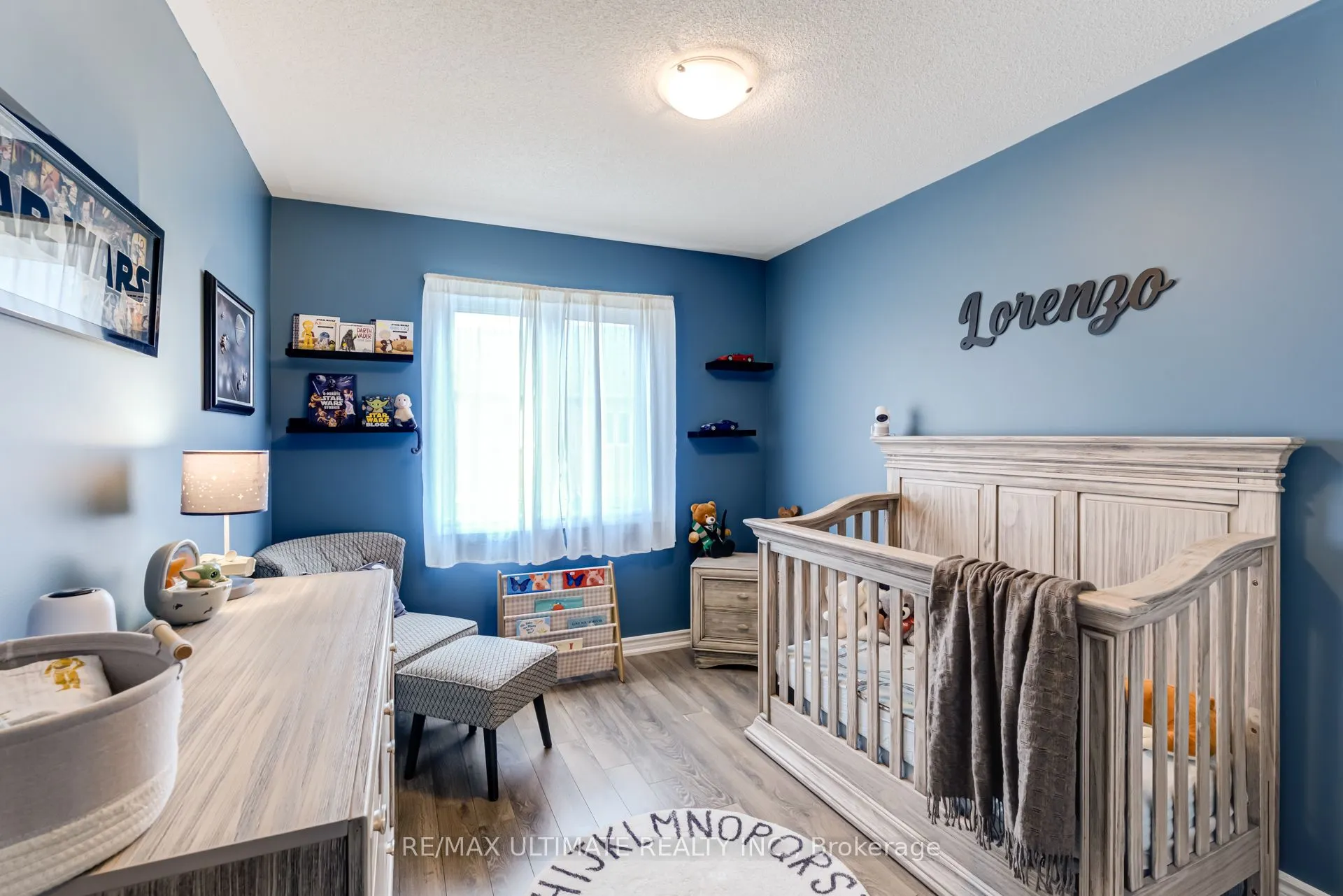 6 Daniele Crescent