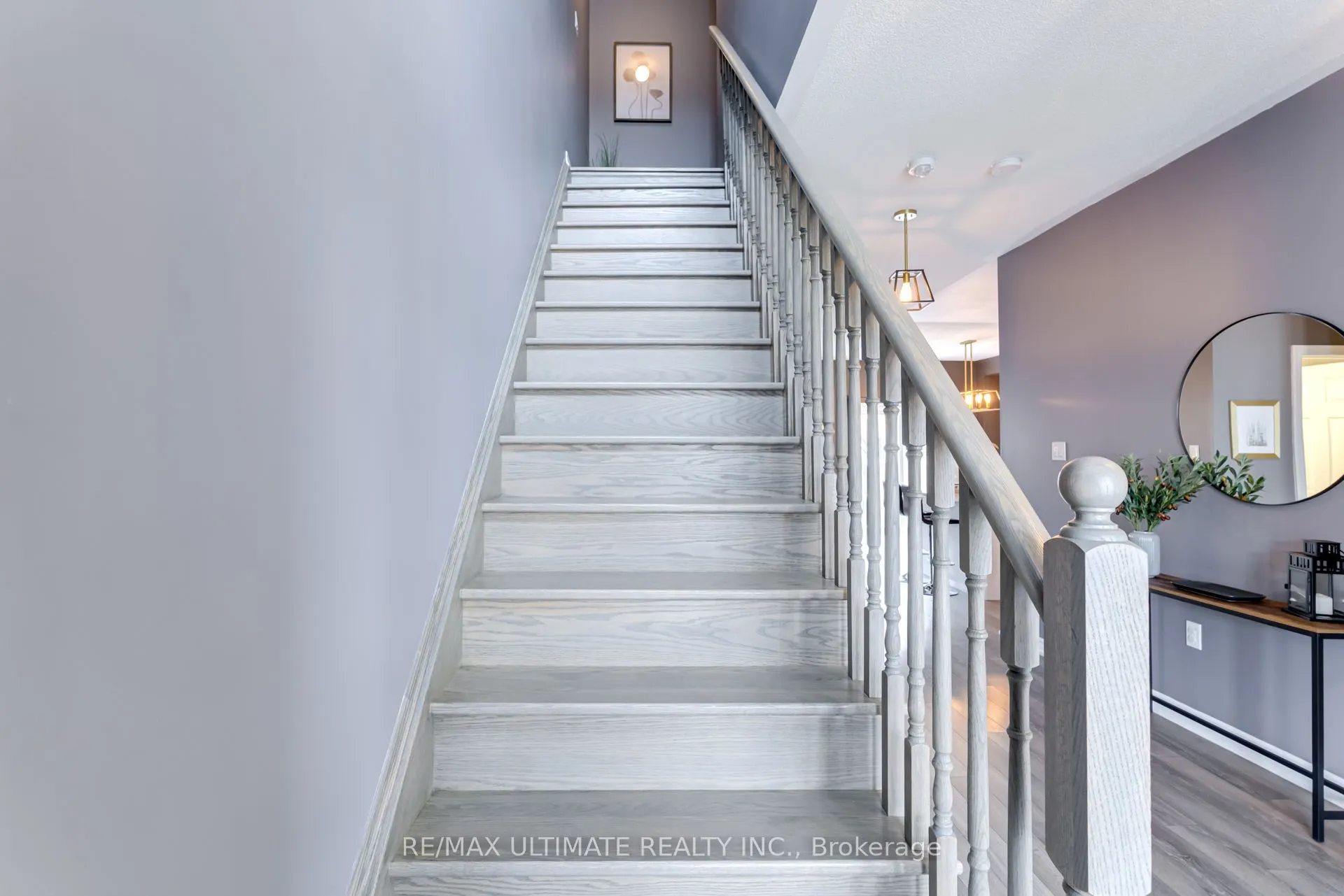 6 Daniele Crescent