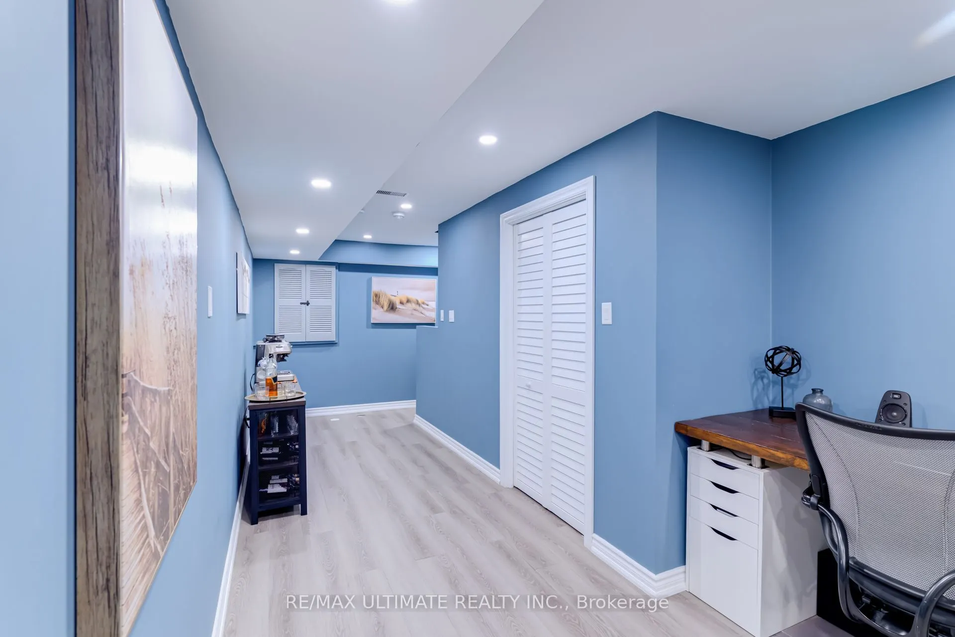 6 Daniele Crescent