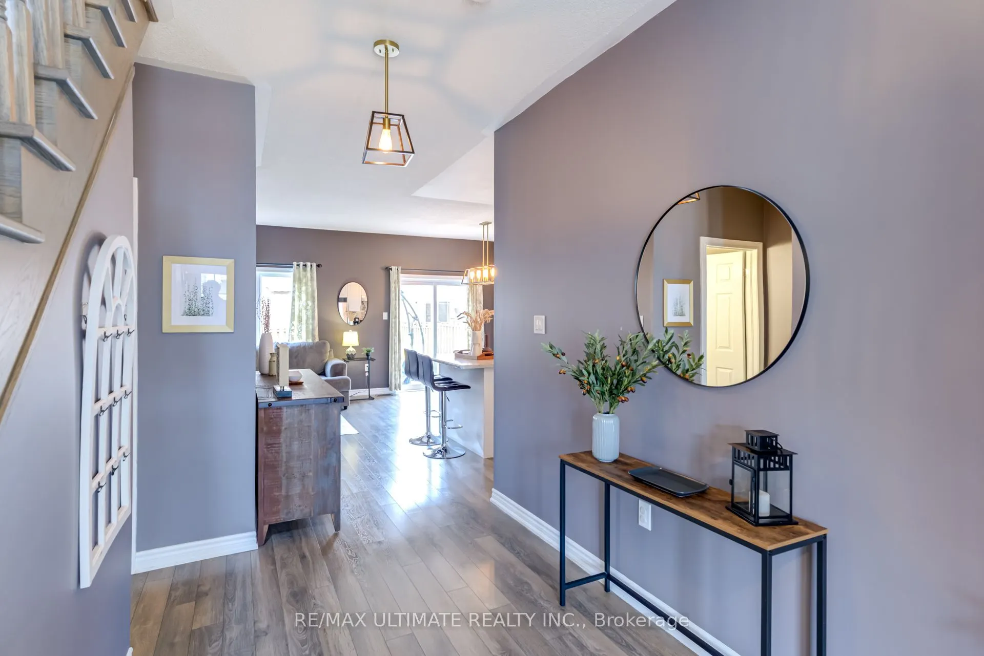 6 Daniele Crescent