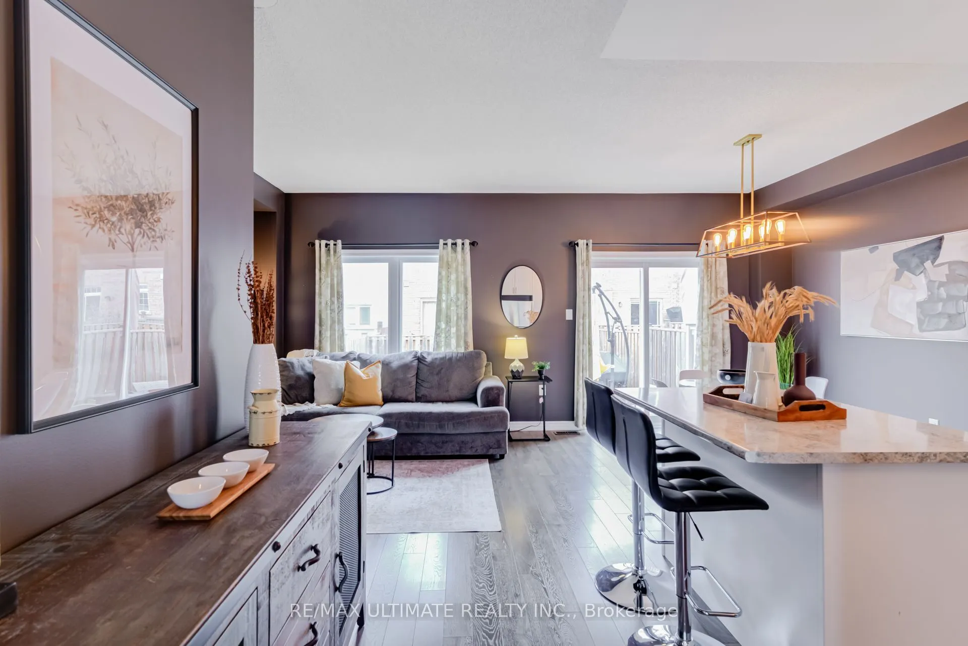 6 Daniele Crescent