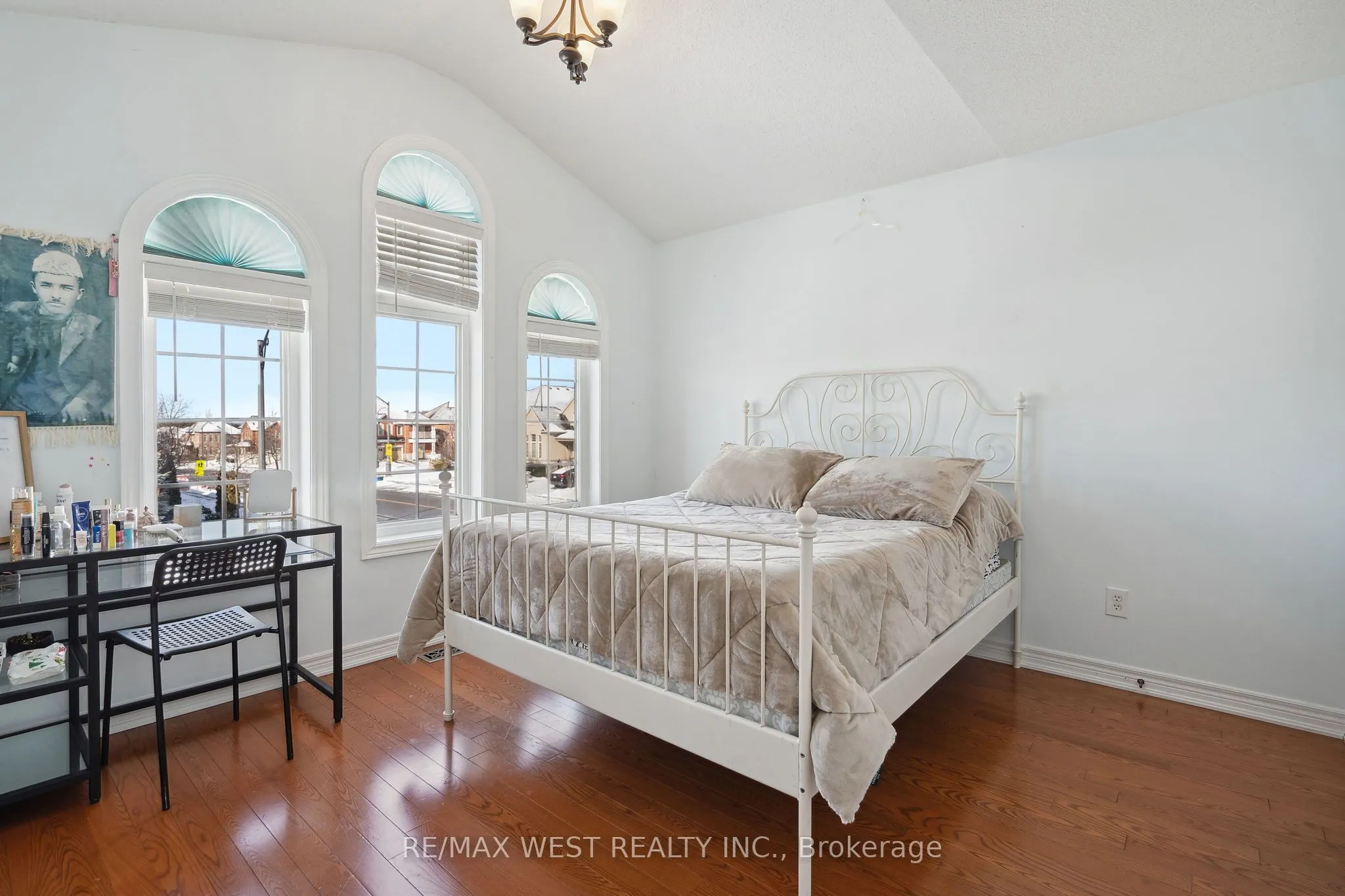 126 Josephine Road W