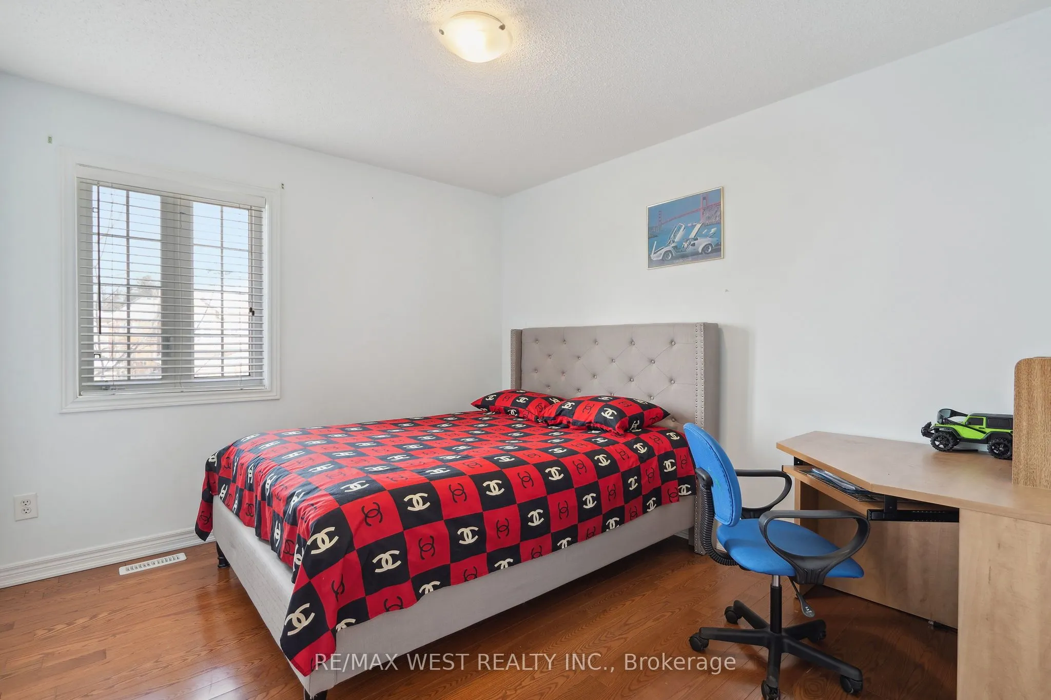 126 Josephine Road W