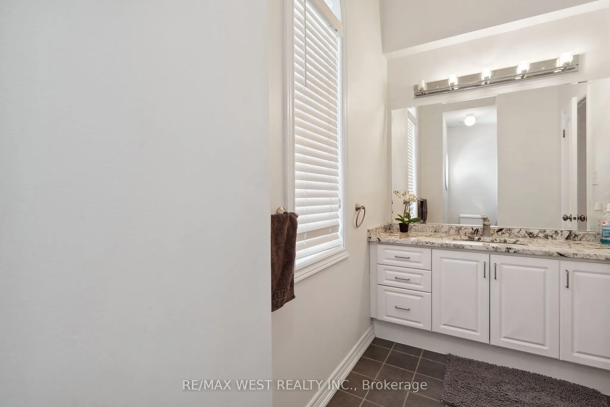126 Josephine Road W