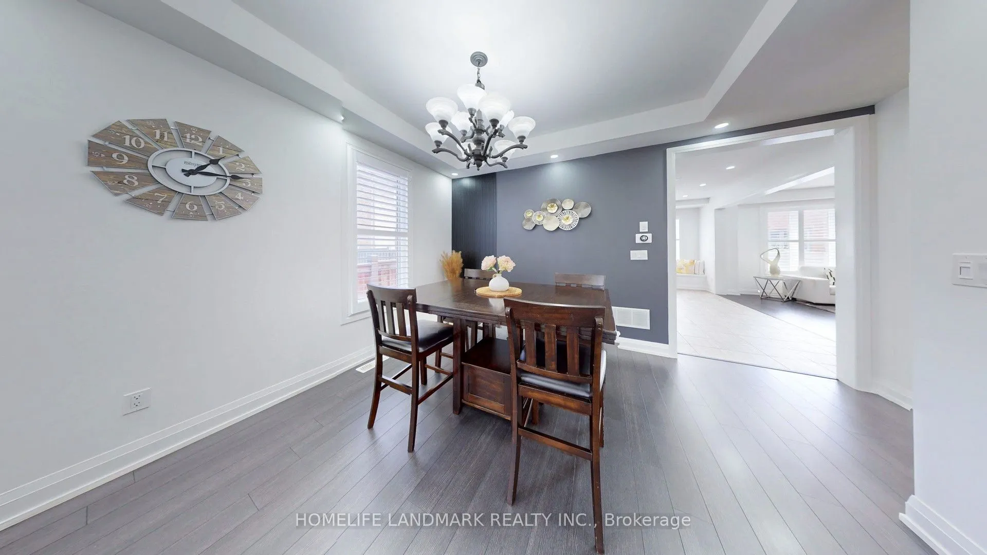 51 Crimson King Way