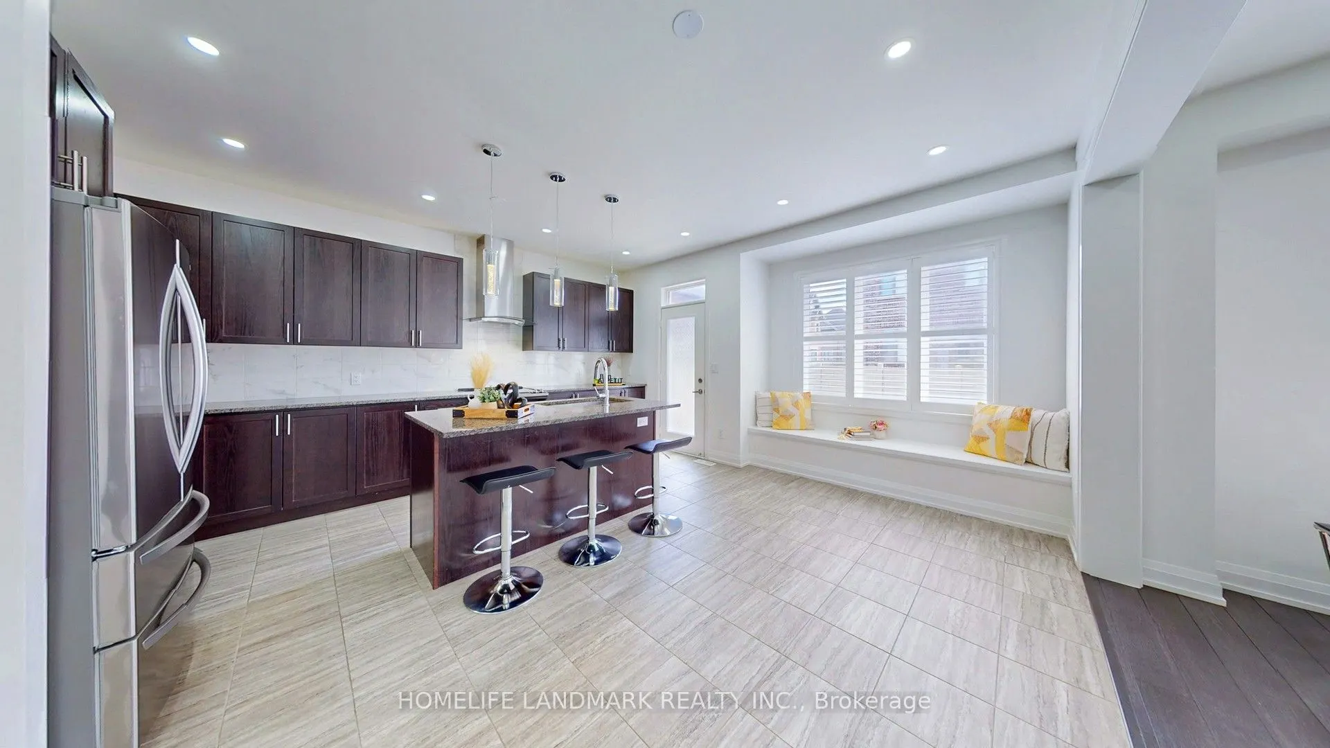 51 Crimson King Way