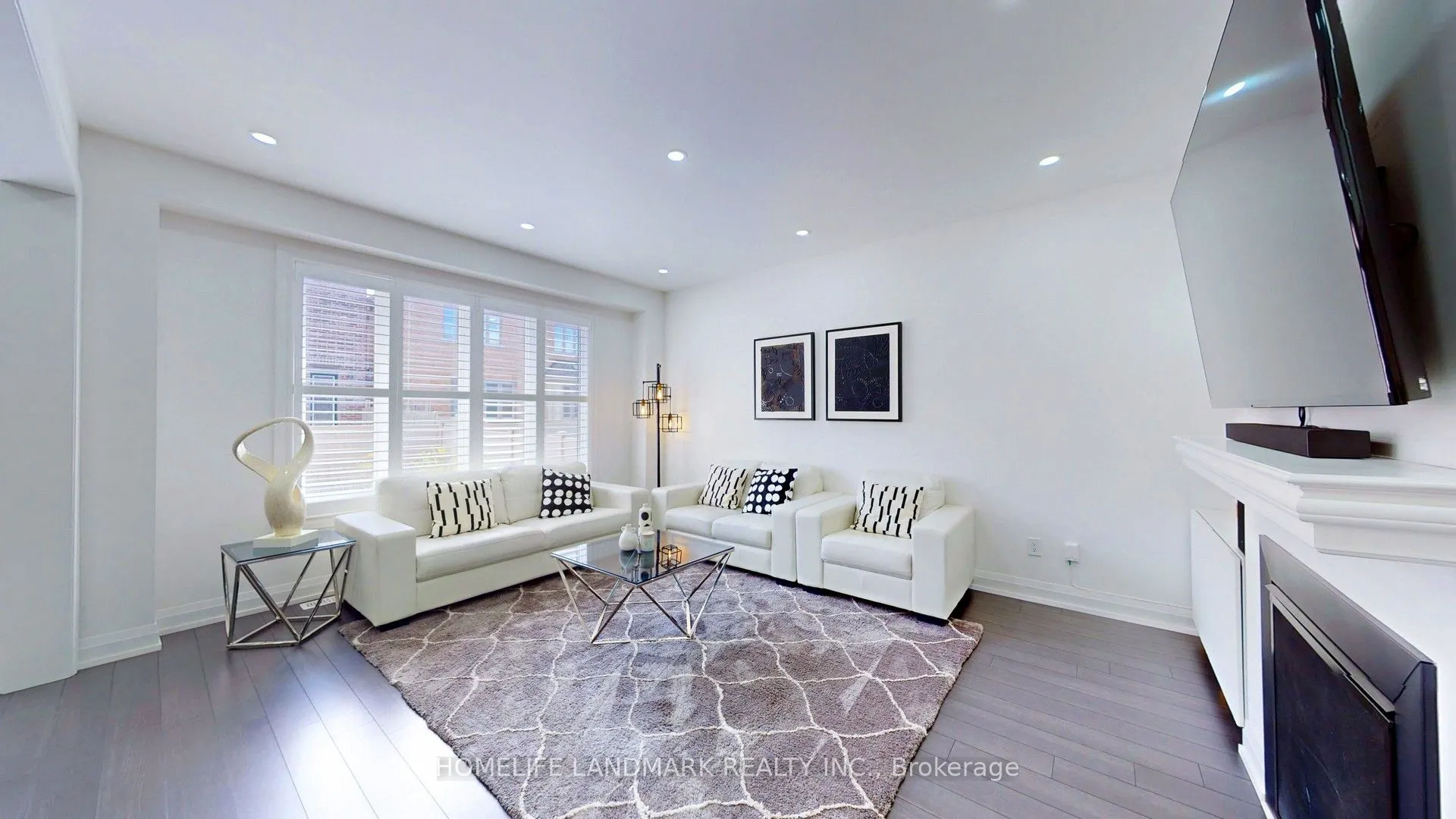 51 Crimson King Way