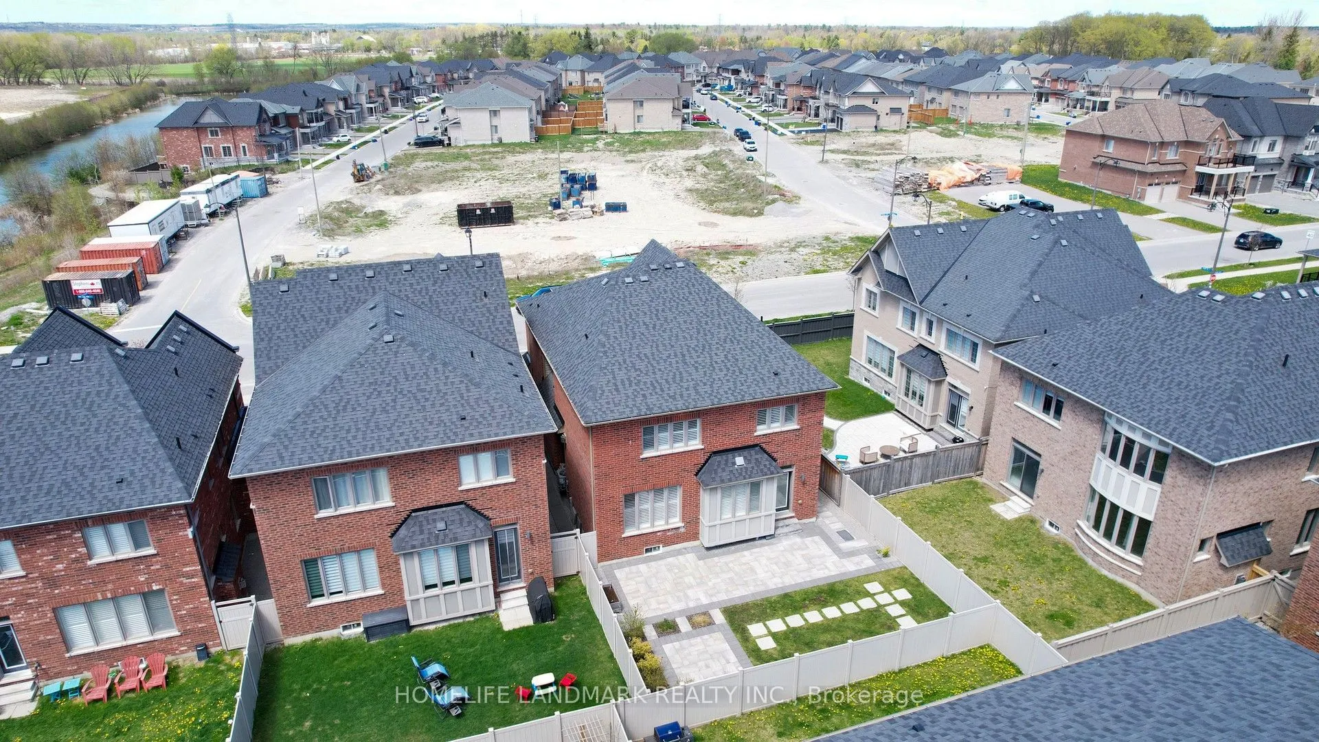 51 Crimson King Way