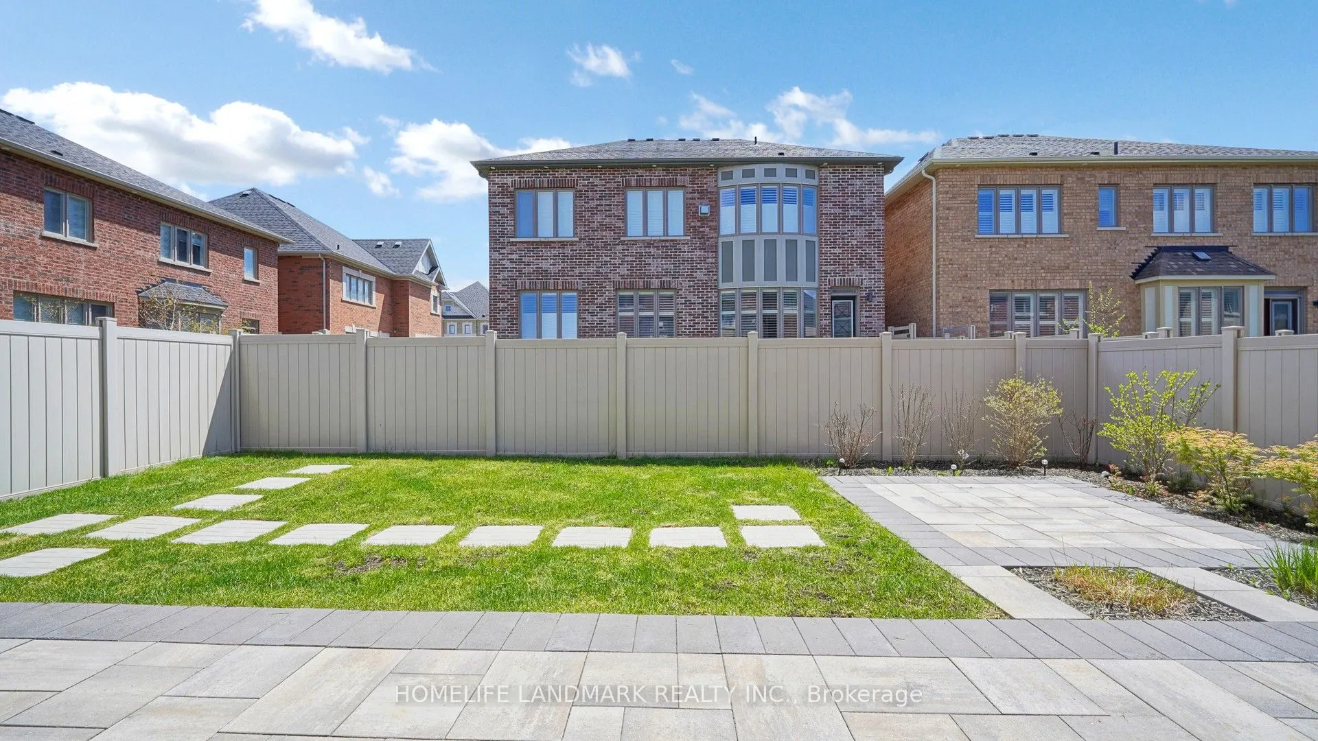 51 Crimson King Way