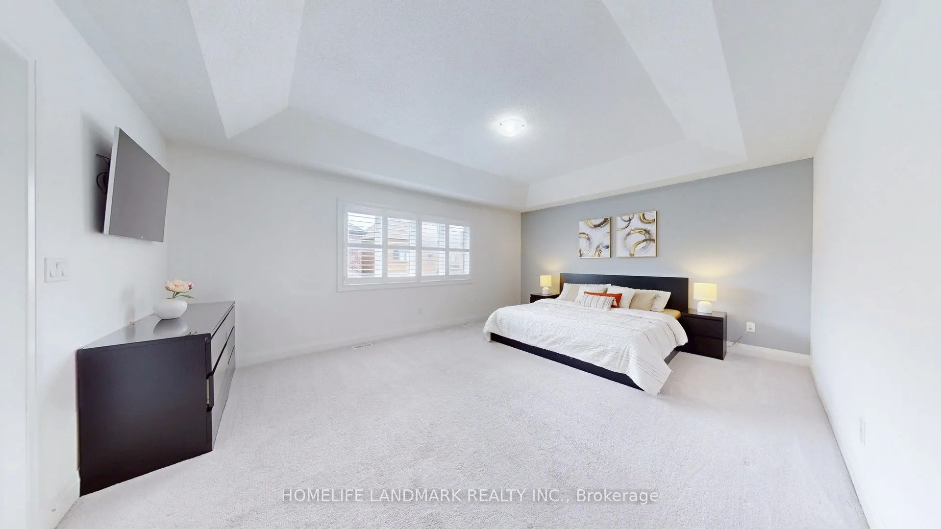 51 Crimson King Way
