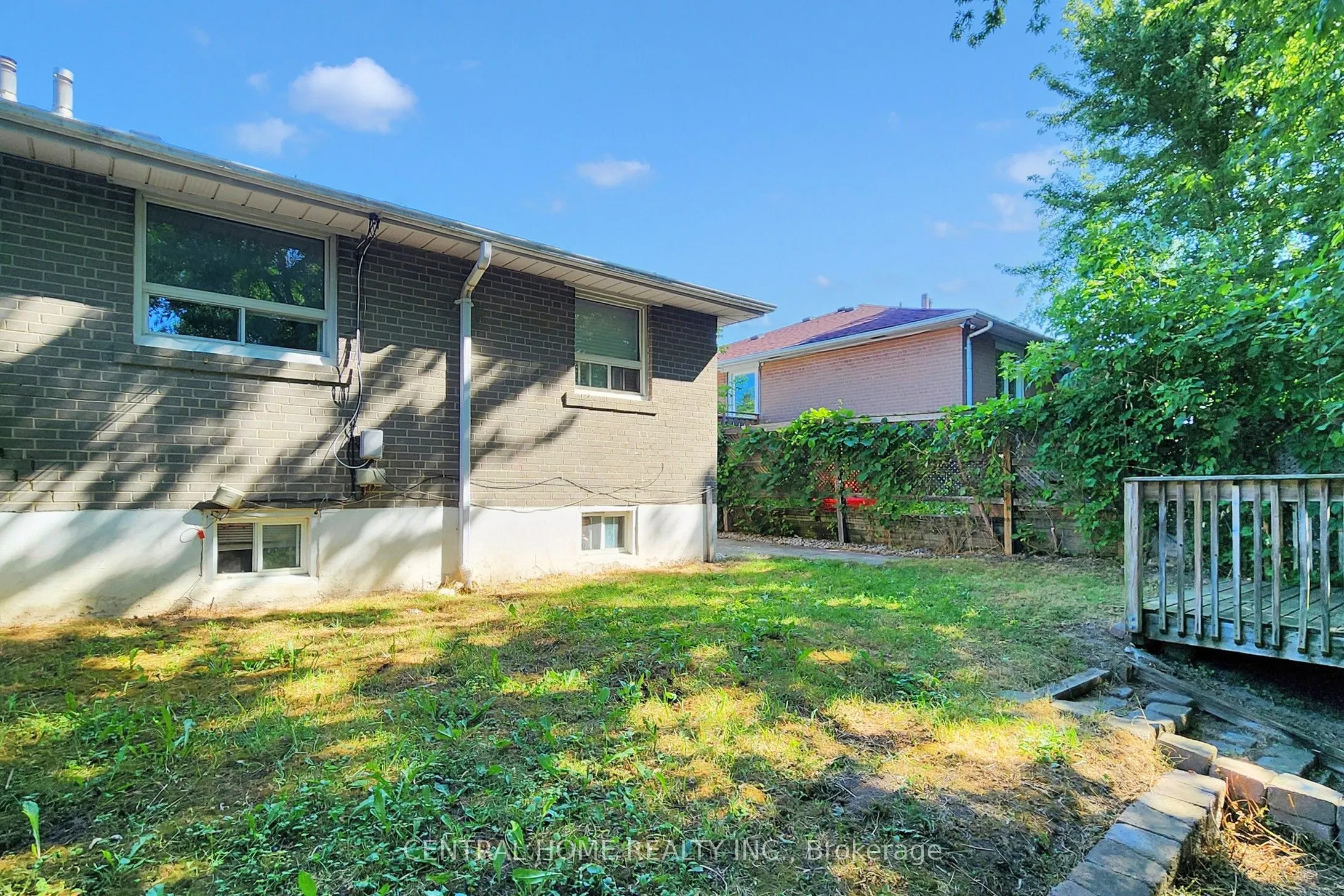 132 Septonne Avenue N