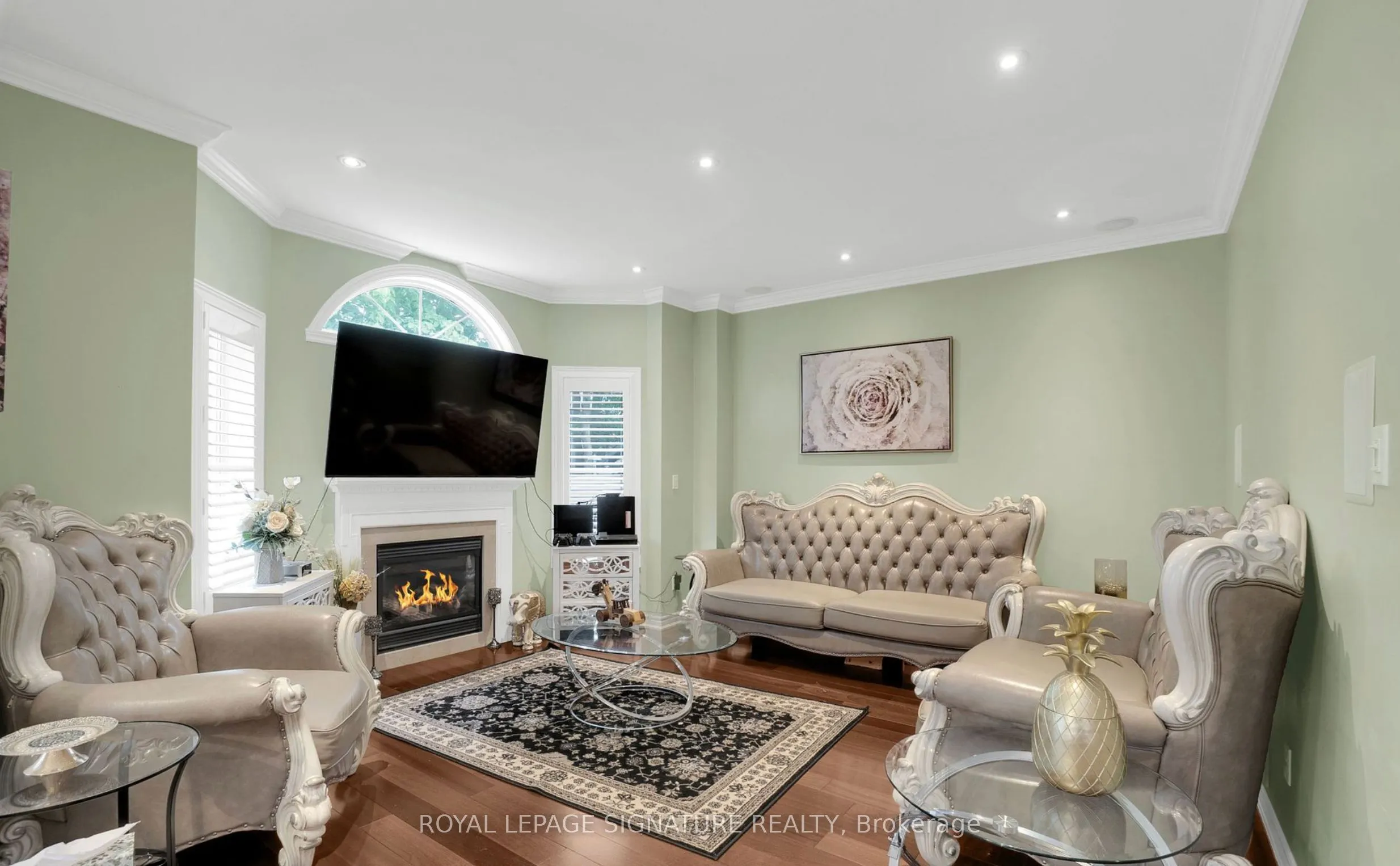 83 Timber Valley Avenue