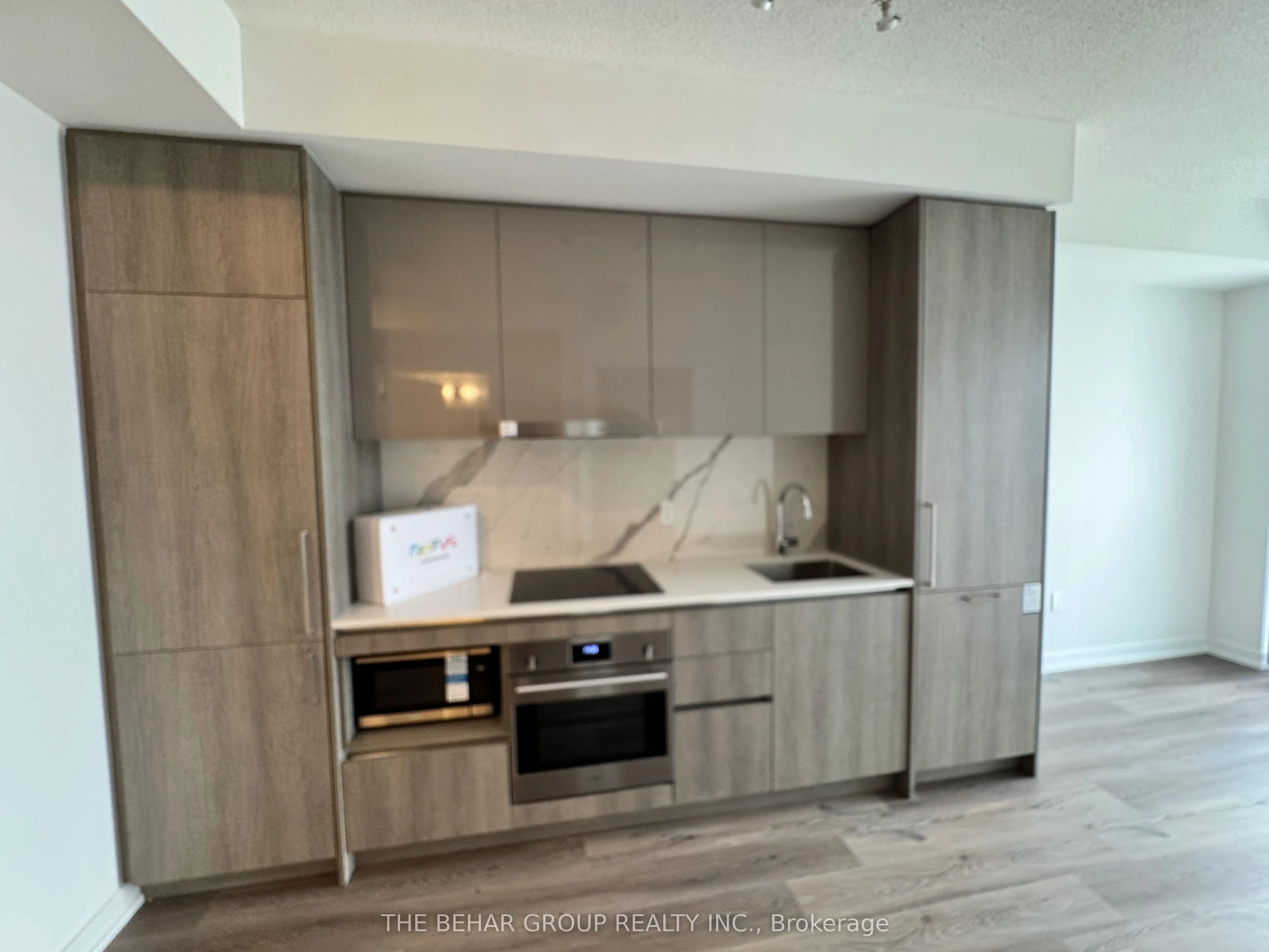 225 commerce Street, #5107