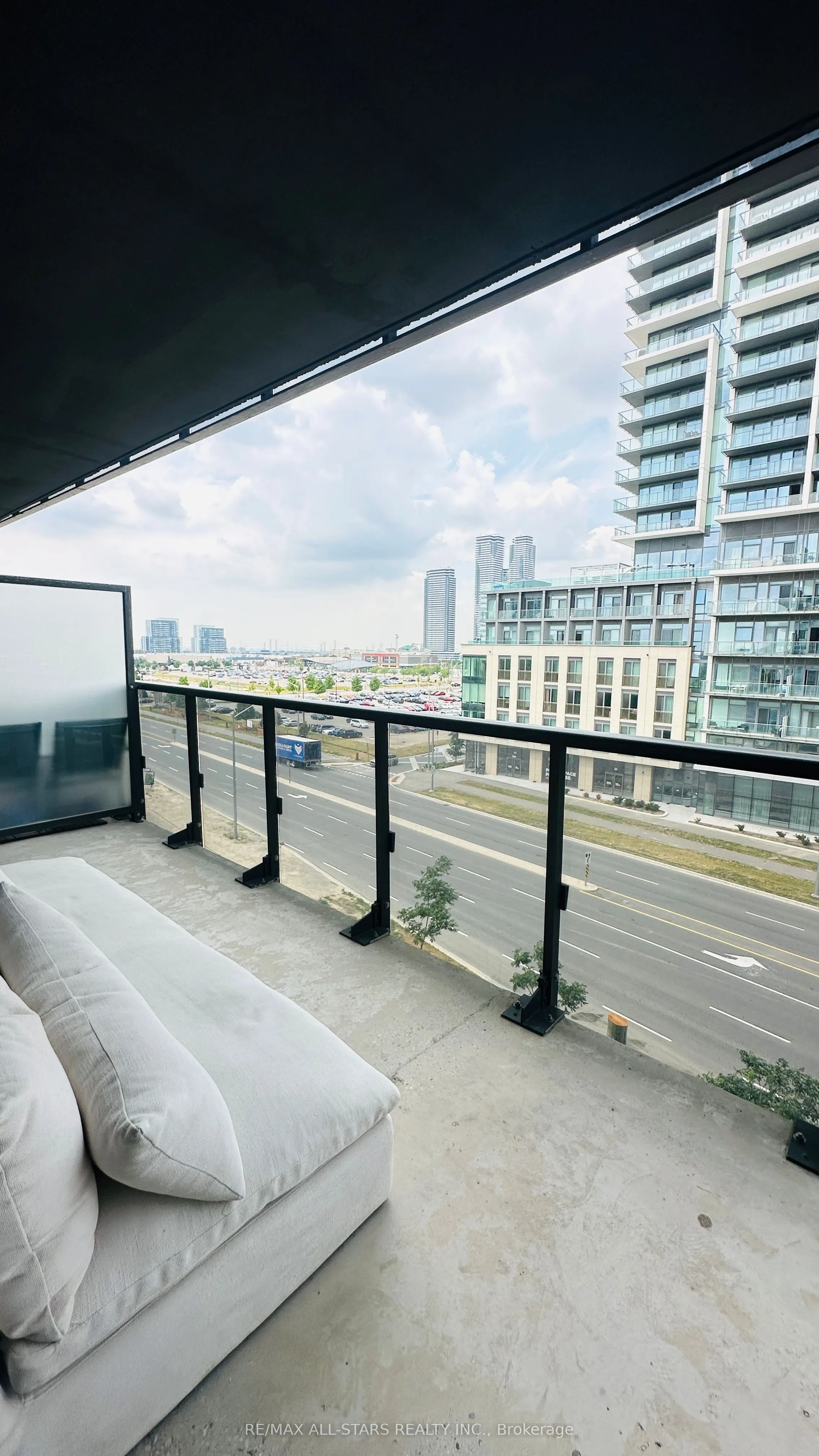 7895 Jane Street, #508