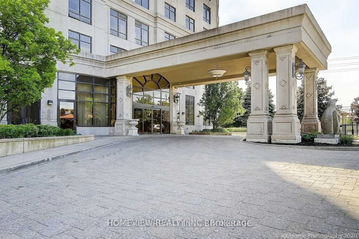 9235 Jane Street, #210