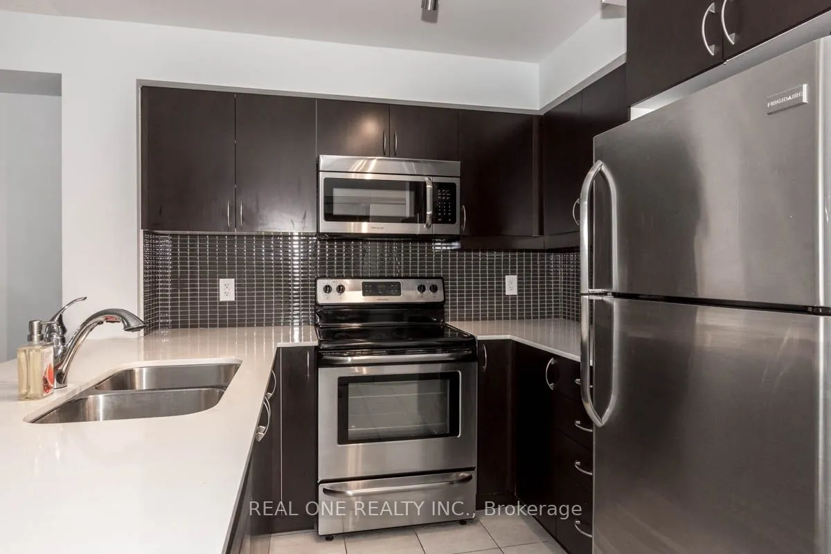 75 King William Crescent, #605