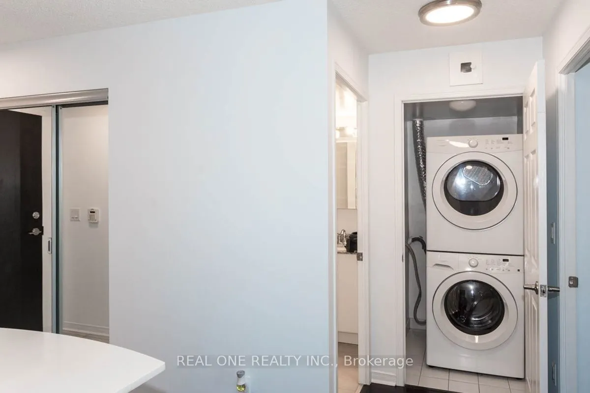 75 King William Crescent, #605